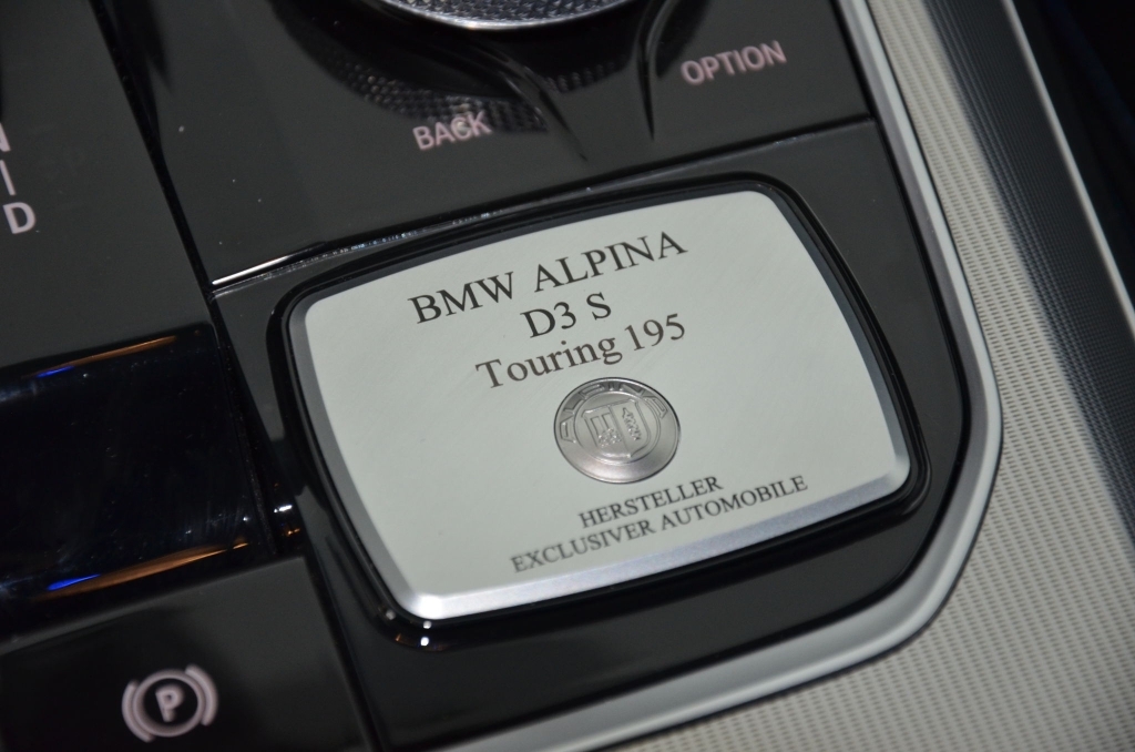 BMW-ALPINA D3 S BiTurbo Touring 3.0d-image-25