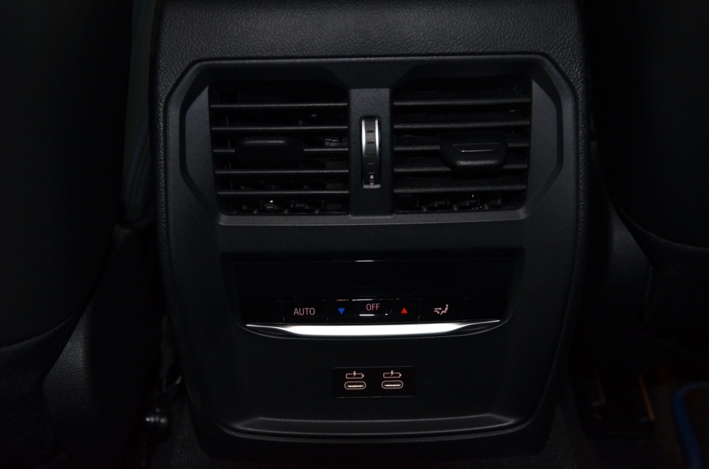 BMW-ALPINA D3 S BiTurbo Touring 3.0d-image-24