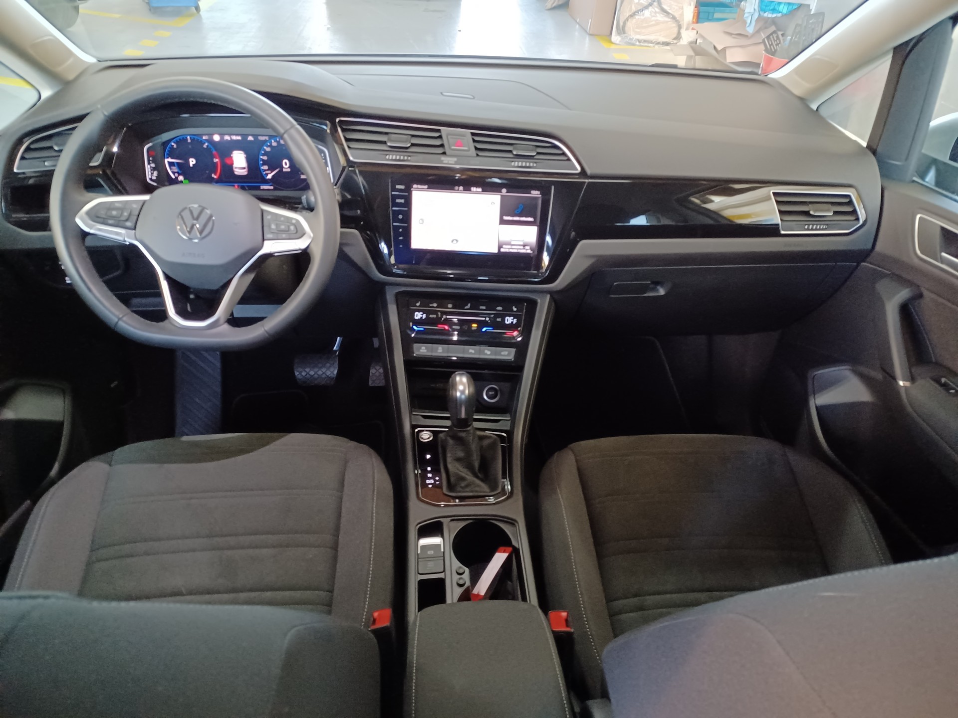 VW Touran 2.0 TDI BlueMotion Technology Highline DSG-image-6