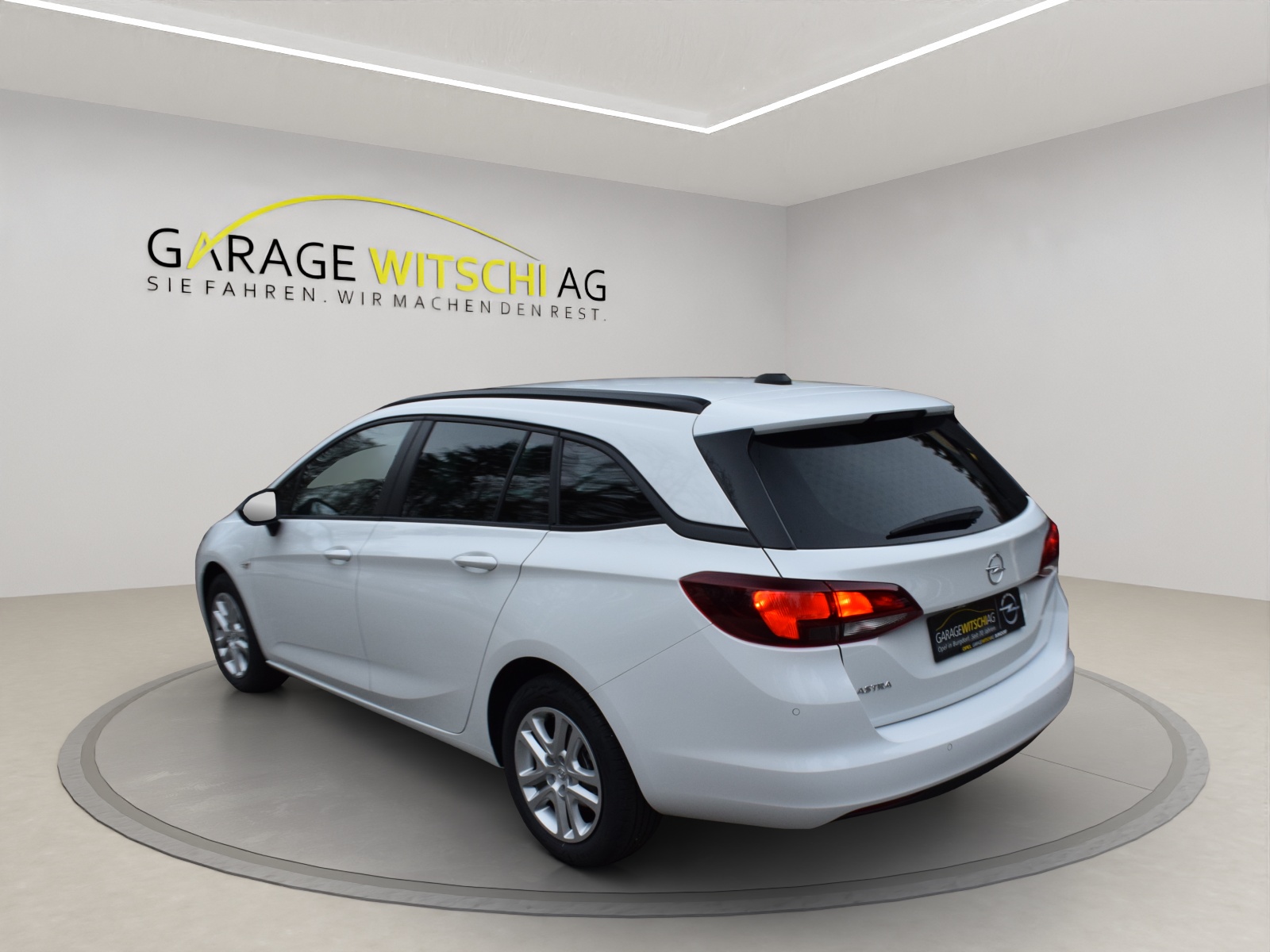 OPEL Astra K Sports Tourer 1.4 Turbo Edition S/S-image-6