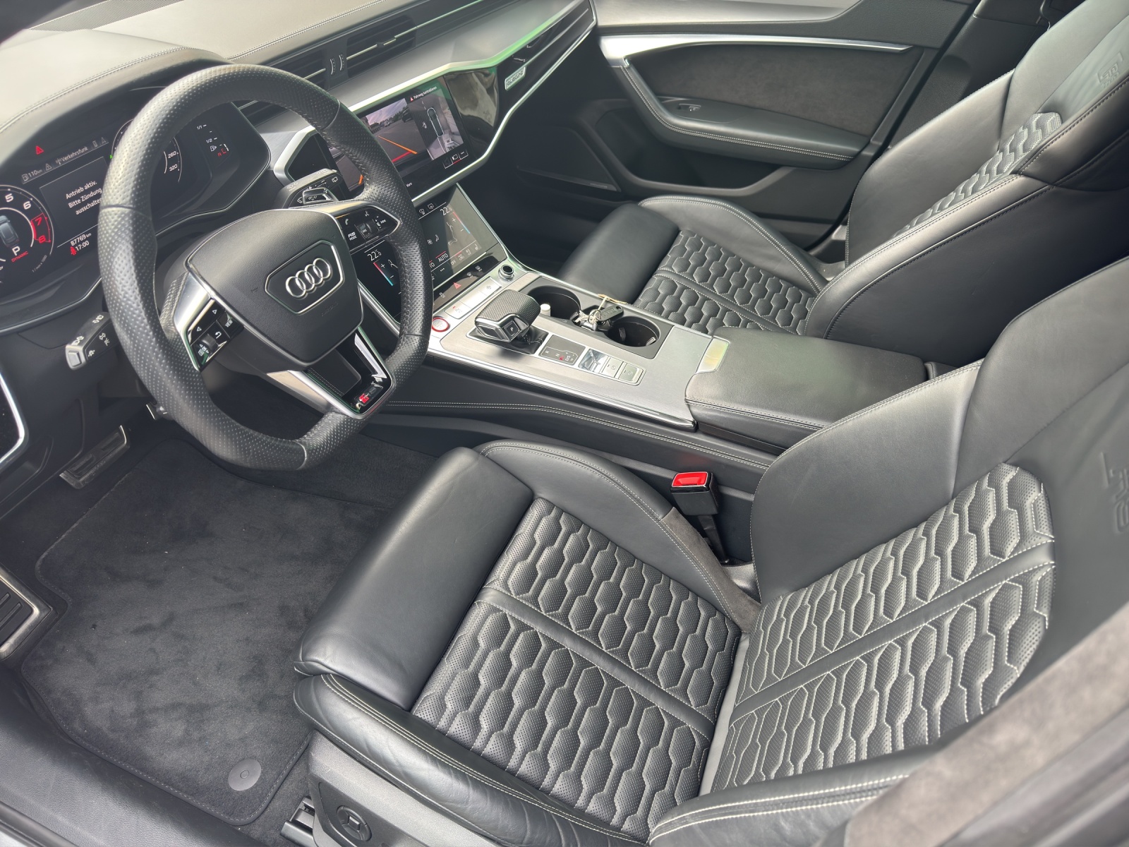 AUDI RS6 Avant 4.0 TFSI V8 quattro-image-6