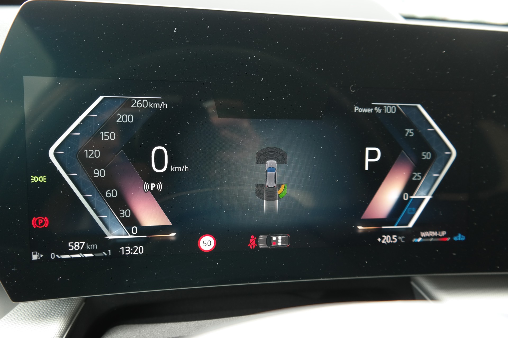 BMW X1 xDrive 23i 48V-image-11