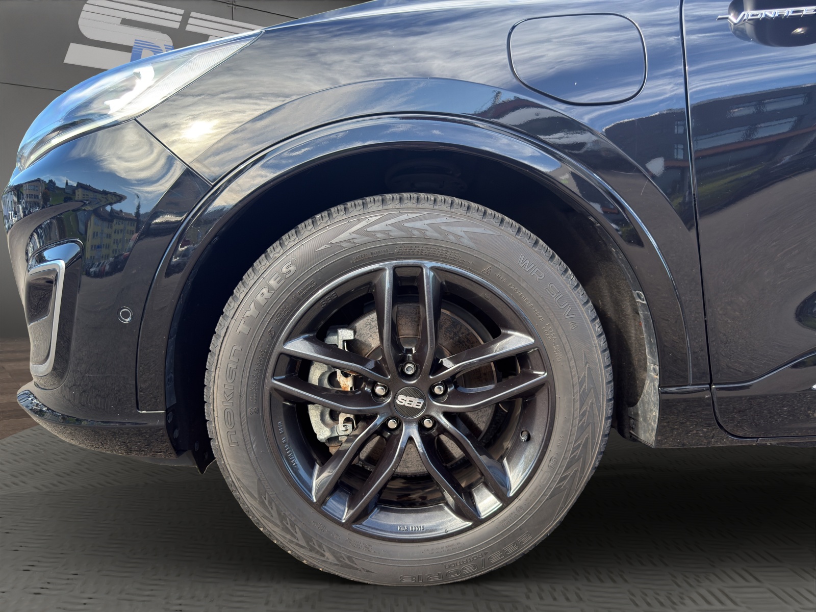 FORD Kuga 2.5 Plug-in Hybrid Vignale-image-17