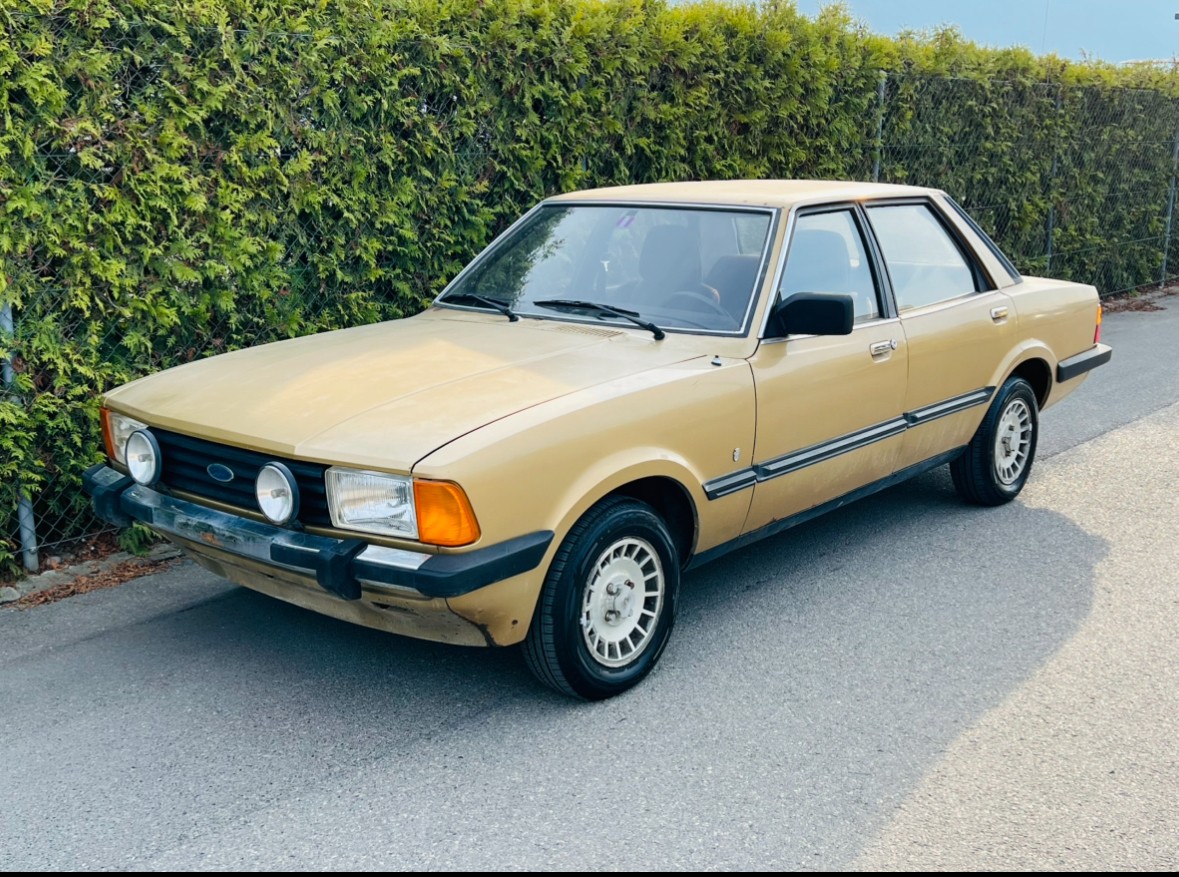FORD 2300 V6 Ghia-image-1