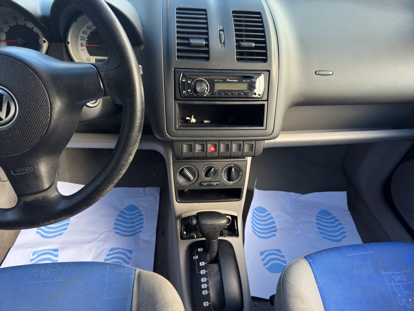 VW Lupo 75 Trendline ABS-image-8