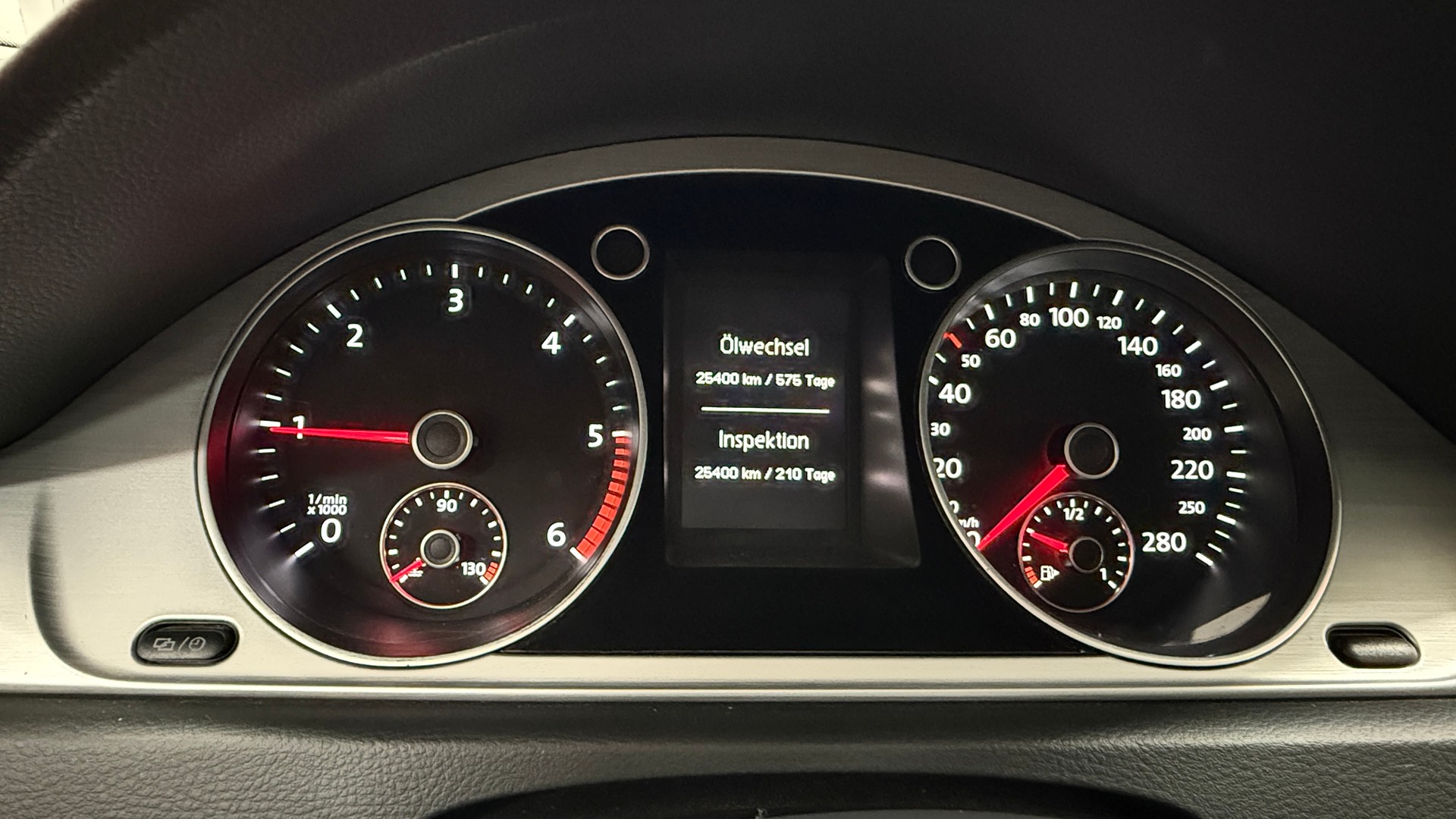 VW CC 2.0 TDI BlueMotion Technology 4Motion DSG*R-Line in&Exteriuor*abMFK*8fach berädert*RFK*NAVI*Garantie*u.v.m*-image-26