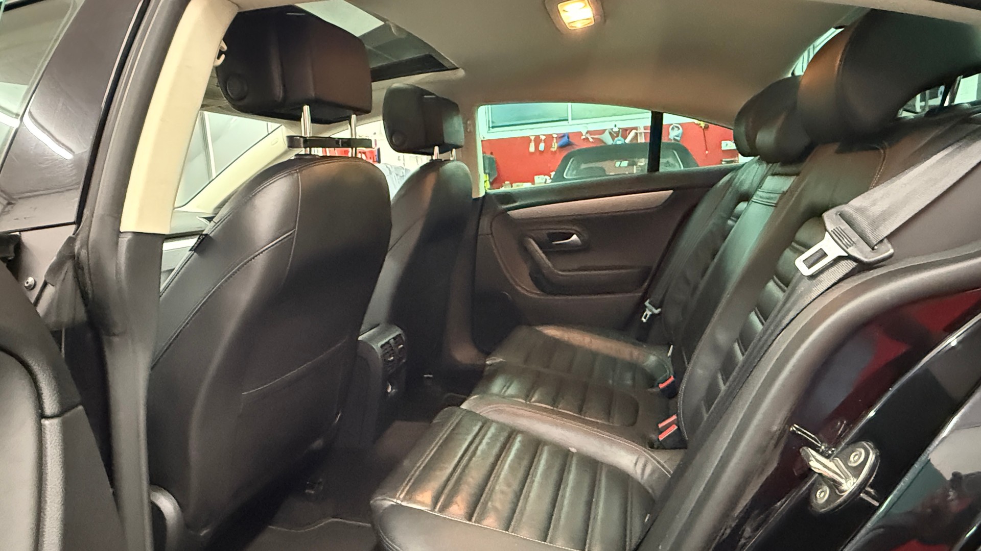 VW CC 2.0 TDI BlueMotion Technology 4Motion DSG*R-Line in&Exteriuor*abMFK*8fach berädert*RFK*NAVI*Garantie*u.v.m*-image-9