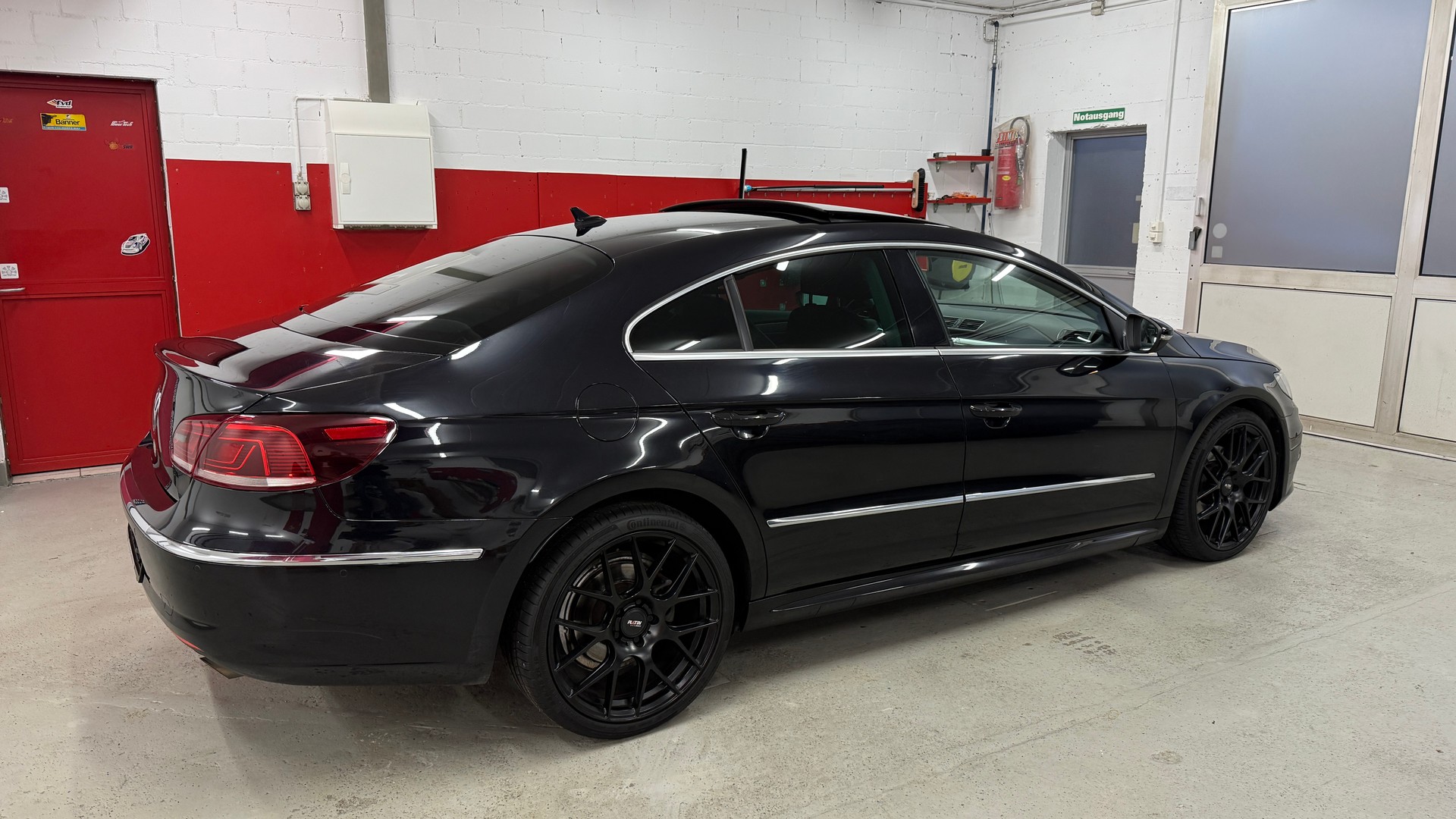 VW CC 2.0 TDI BlueMotion Technology 4Motion DSG*R-Line in&Exteriuor*abMFK*8fach berädert*RFK*NAVI*Garantie*u.v.m*-image-4