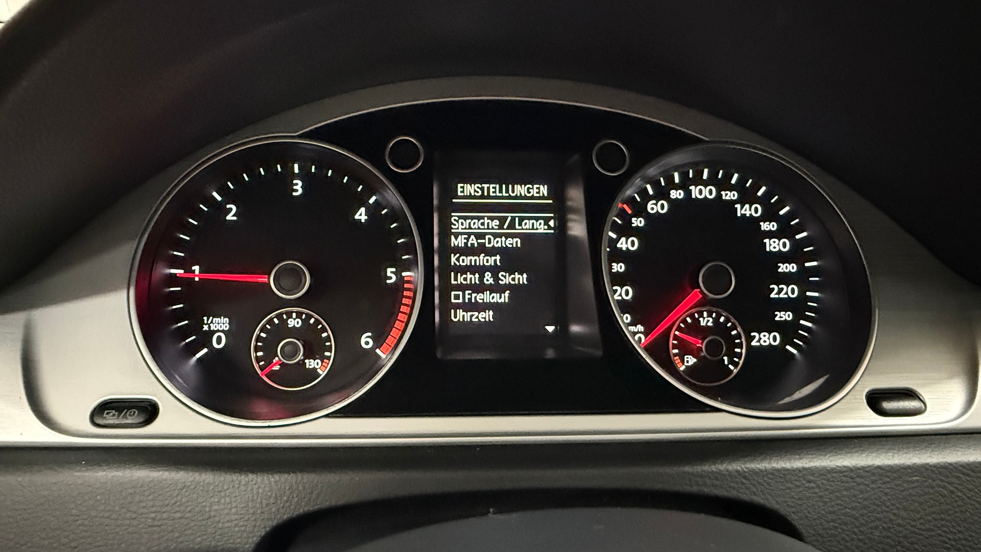 VW CC 2.0 TDI BlueMotion Technology 4Motion DSG*R-Line in&Exteriuor*abMFK*8fach berädert*RFK*NAVI*Garantie*u.v.m*-image-23
