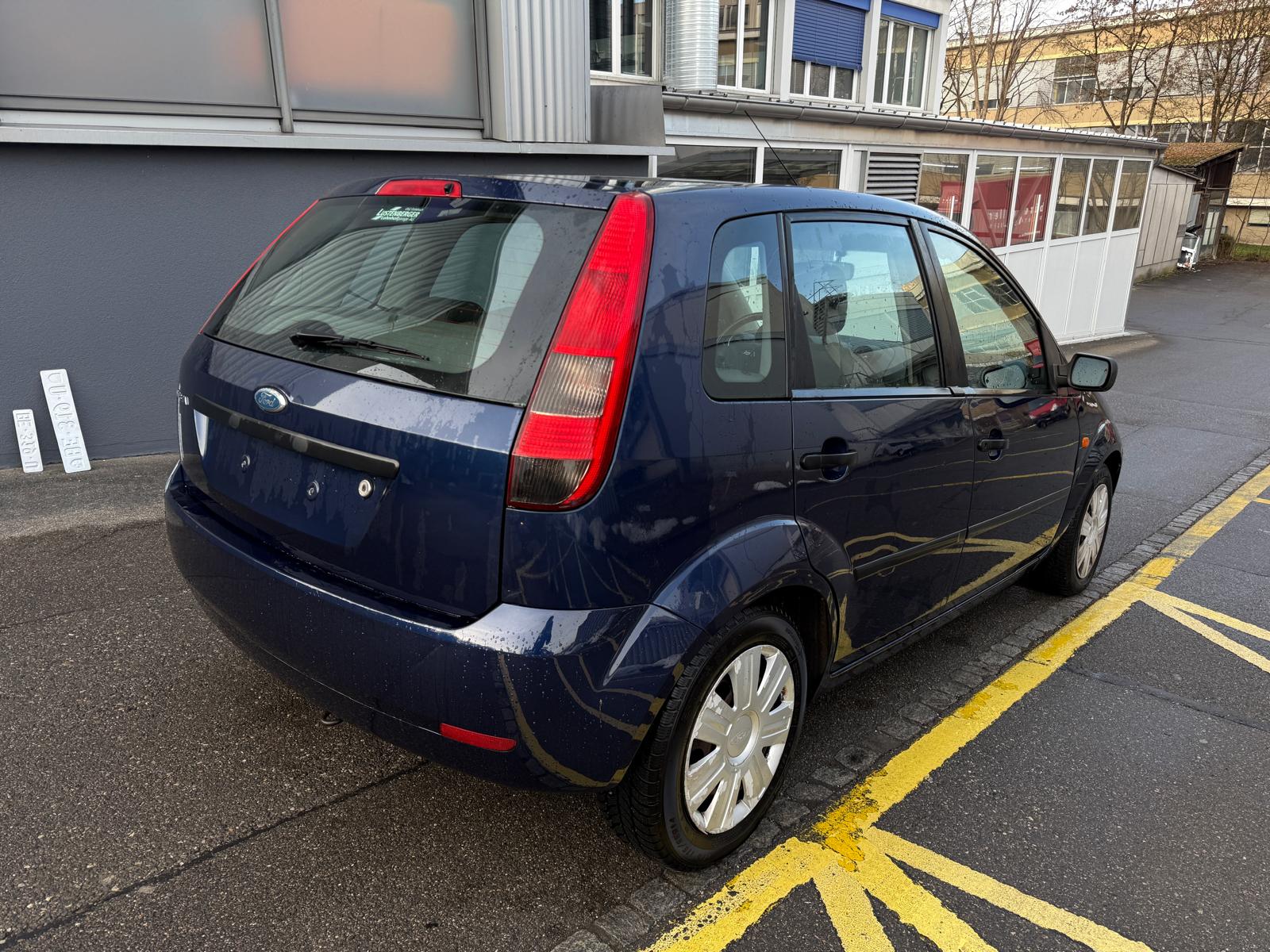 FORD Fiesta 1.4 16V-image-2