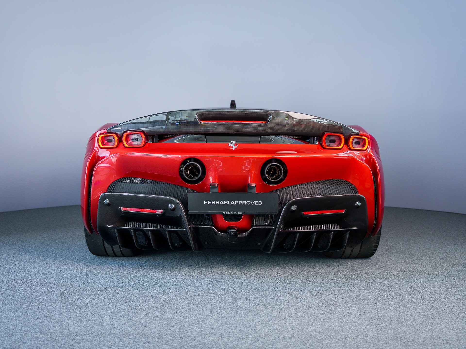 FERRARI SF90 Stradale-showroom-element-3