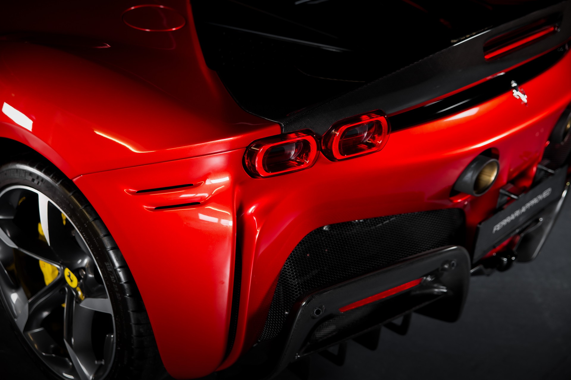 FERRARI SF90 Stradale-image-9