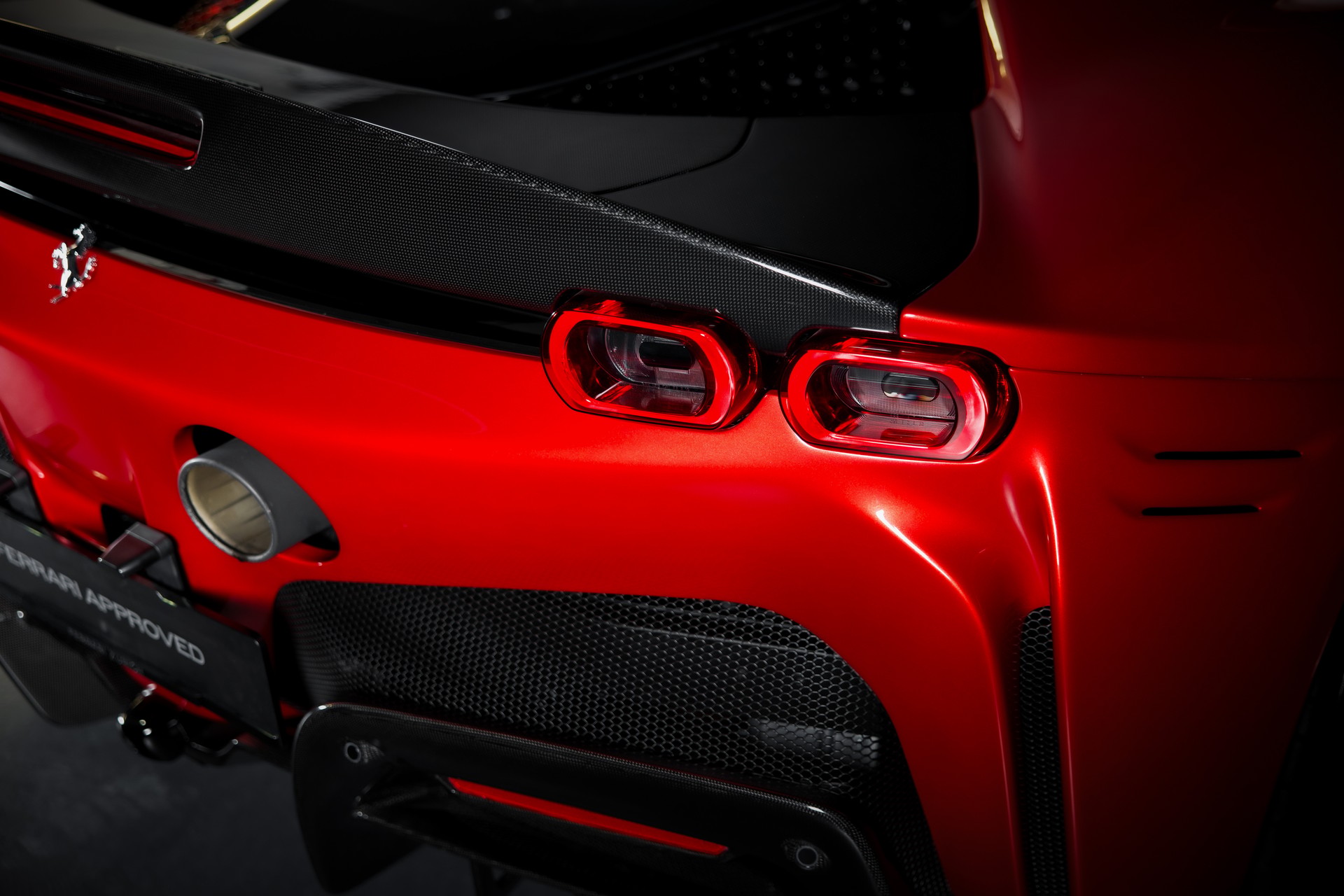 FERRARI SF90 Stradale-image-10