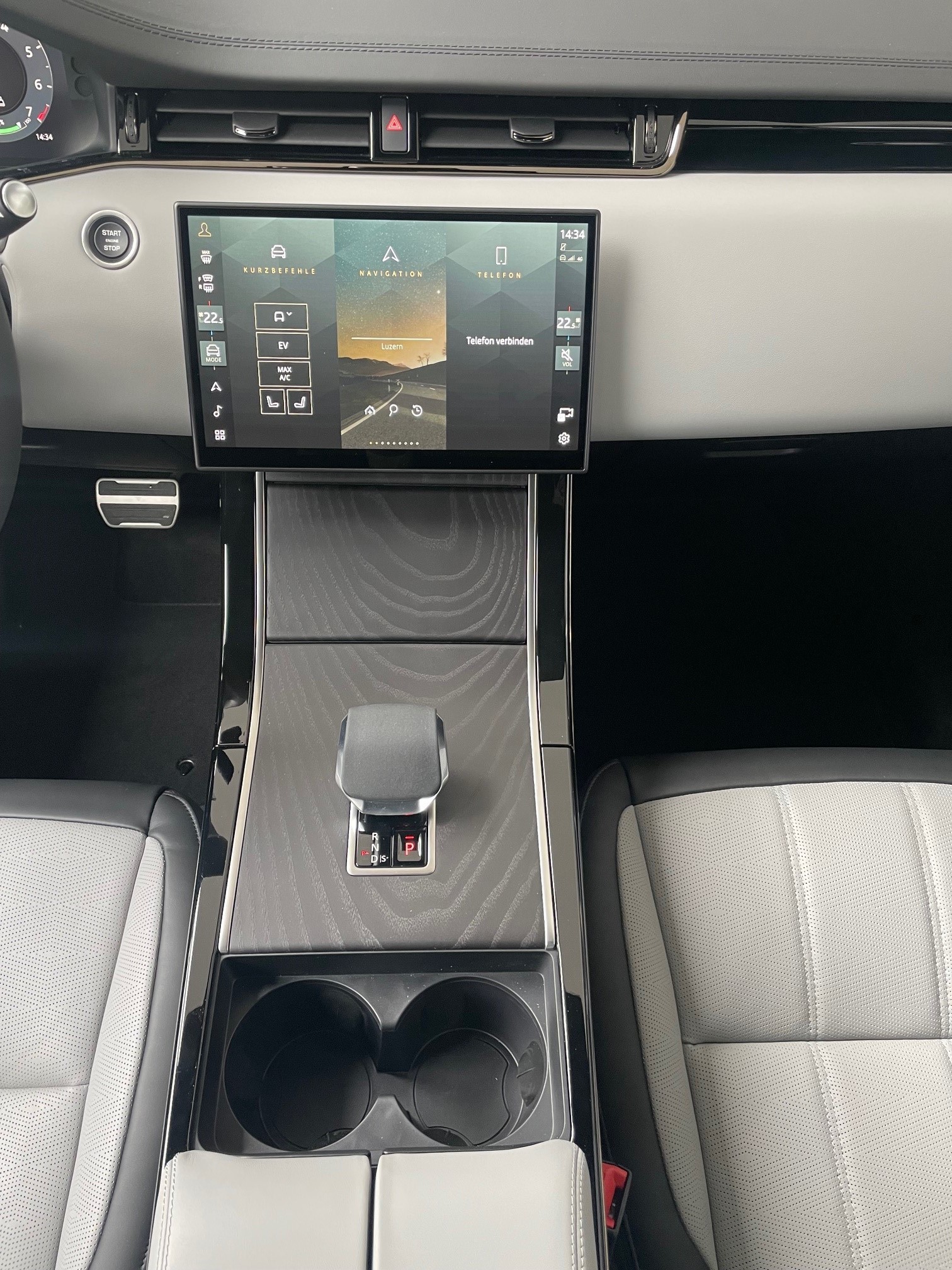 LAND ROVER Range Rover Evoque 1.5 T 300e Autobiography-image-9