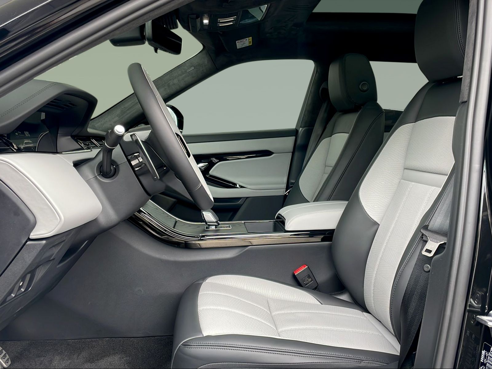 LAND ROVER Range Rover Evoque 1.5 T 300e Autobiography-showroom-element-3