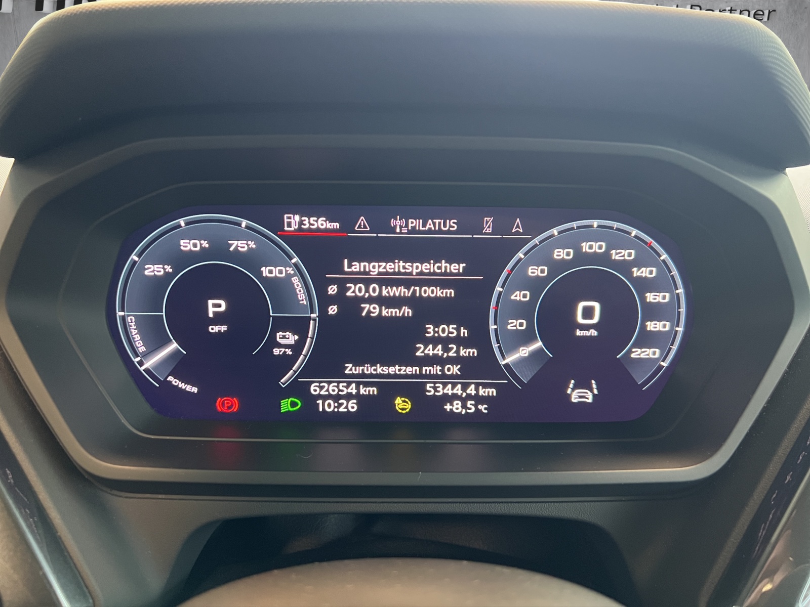 AUDI Q4 e-tron 50 quattro-image-10