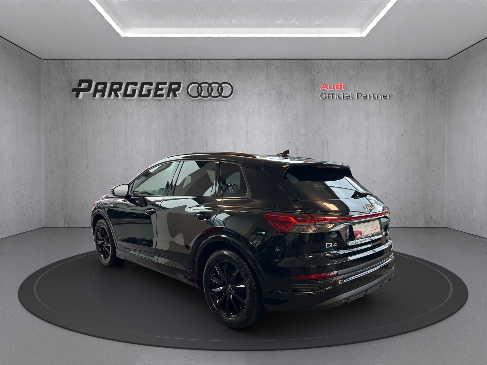 AUDI Q4 e-tron 50 quattro-image-4