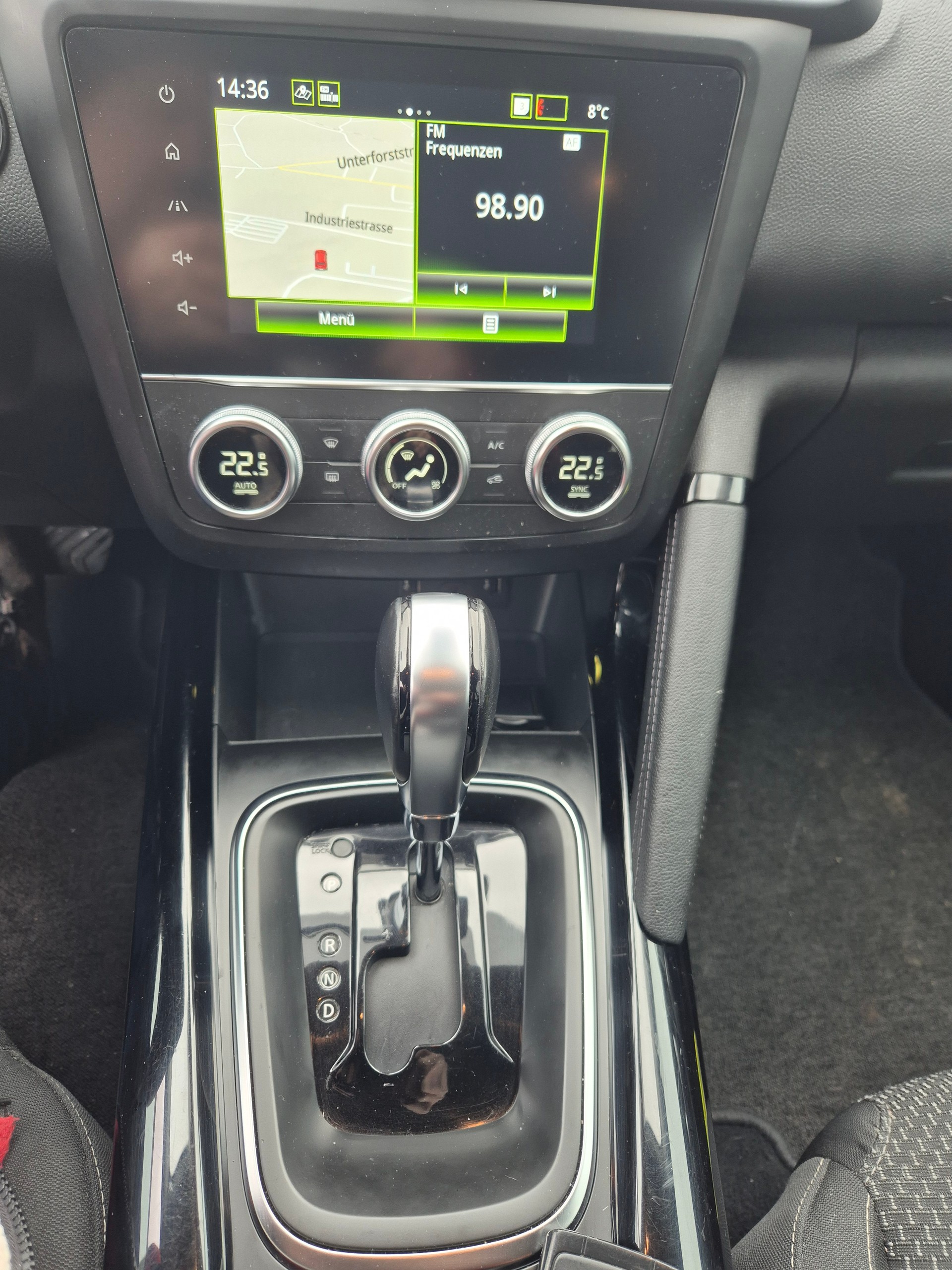 RENAULT Kadjar 1.3 16V Turbo Intens EDC-image-7