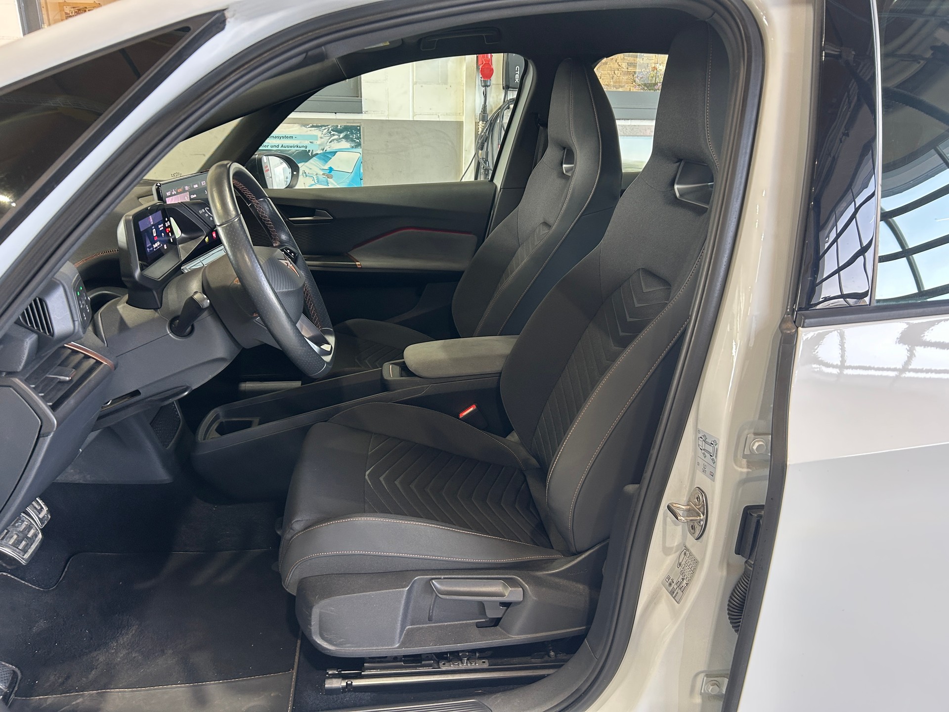 CUPRA Born 58 kWh-image-6