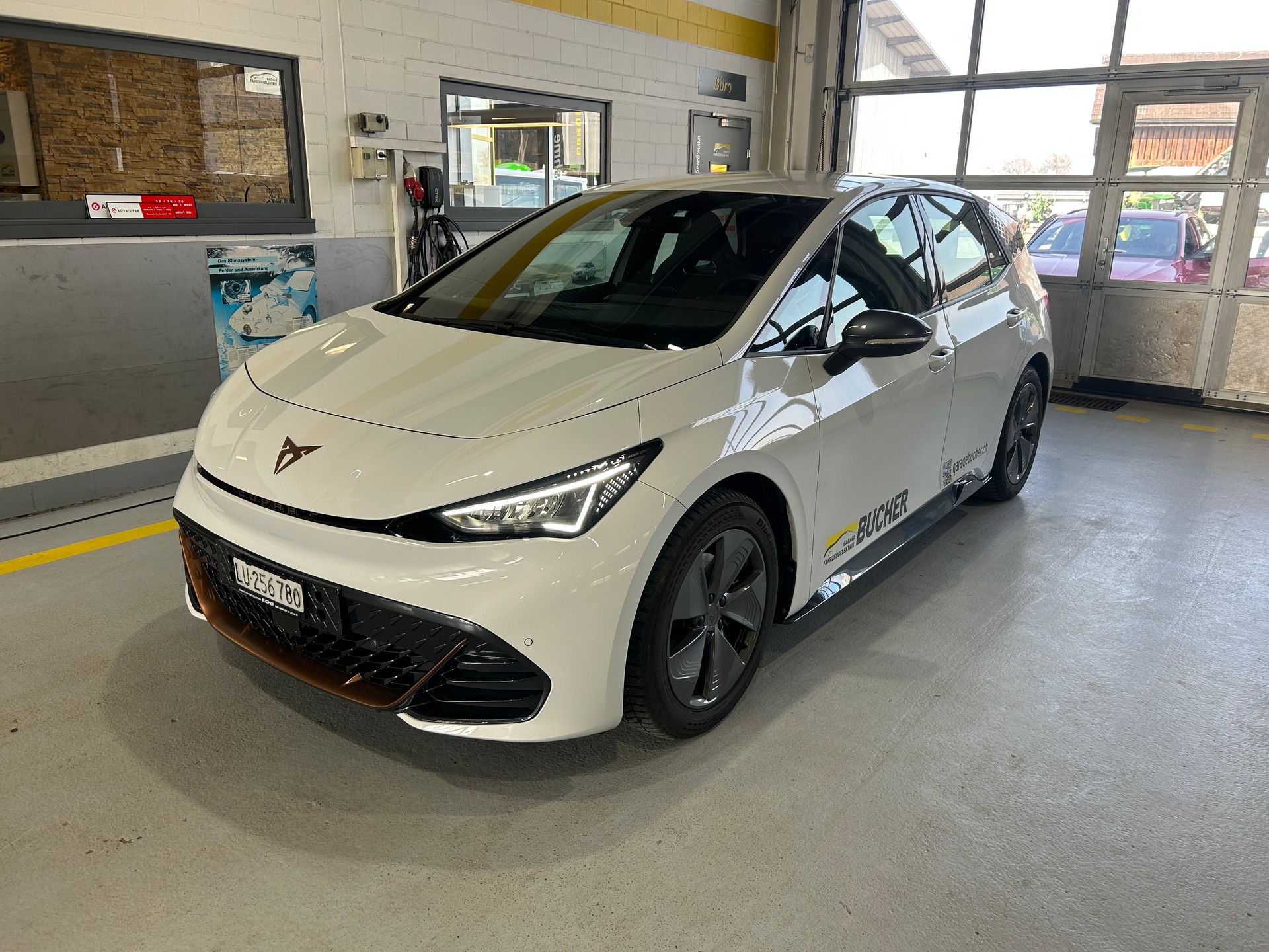 CUPRA Born 58 kWh-image-1