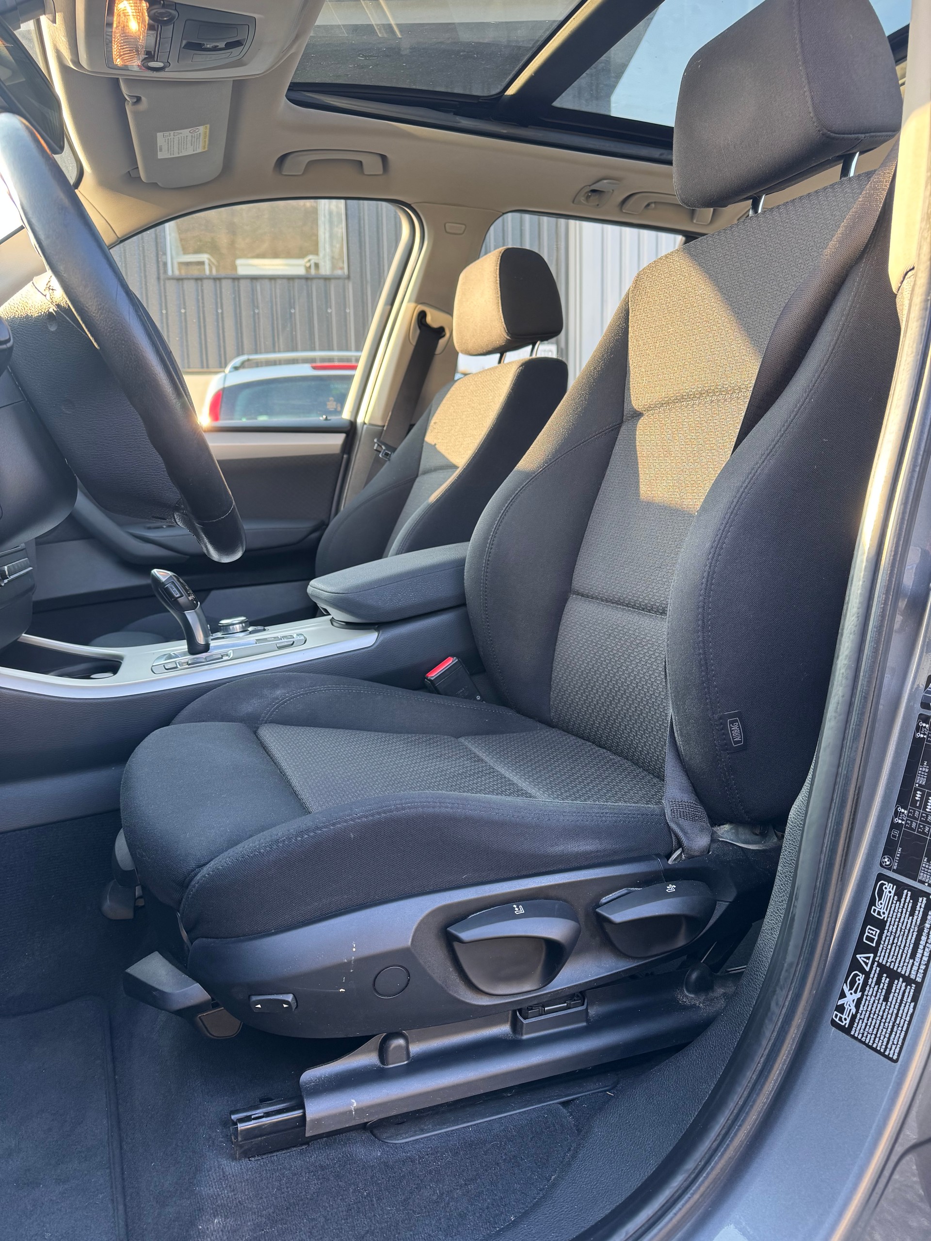 BMW X3 xDrive 20d-image-11