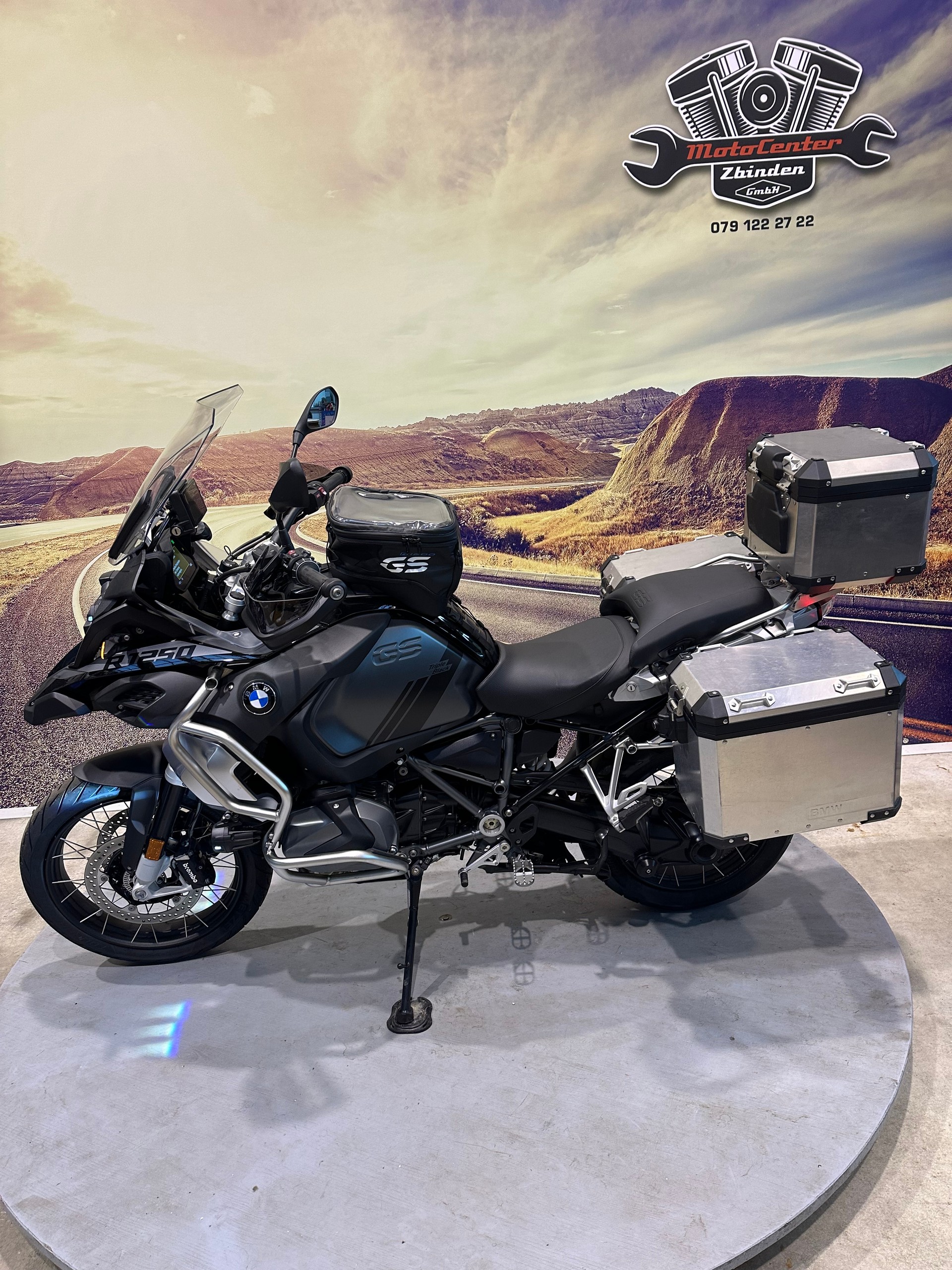 BMW R 1250 GS Adventure Triple Black LeoVince Auspuff mit Navi-image-4