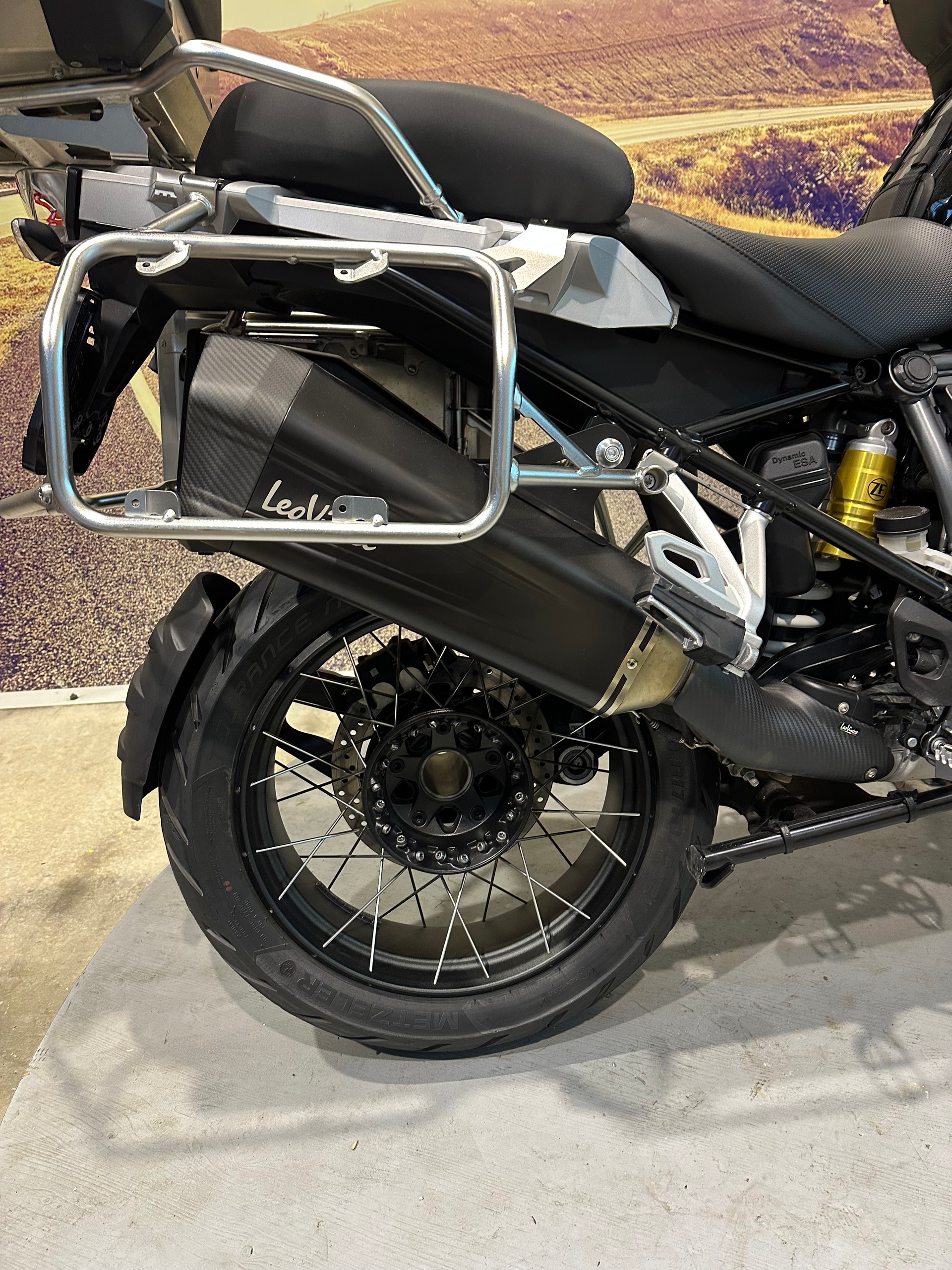 BMW R 1250 GS Adventure Triple Black LeoVince Auspuff mit Navi-image-9