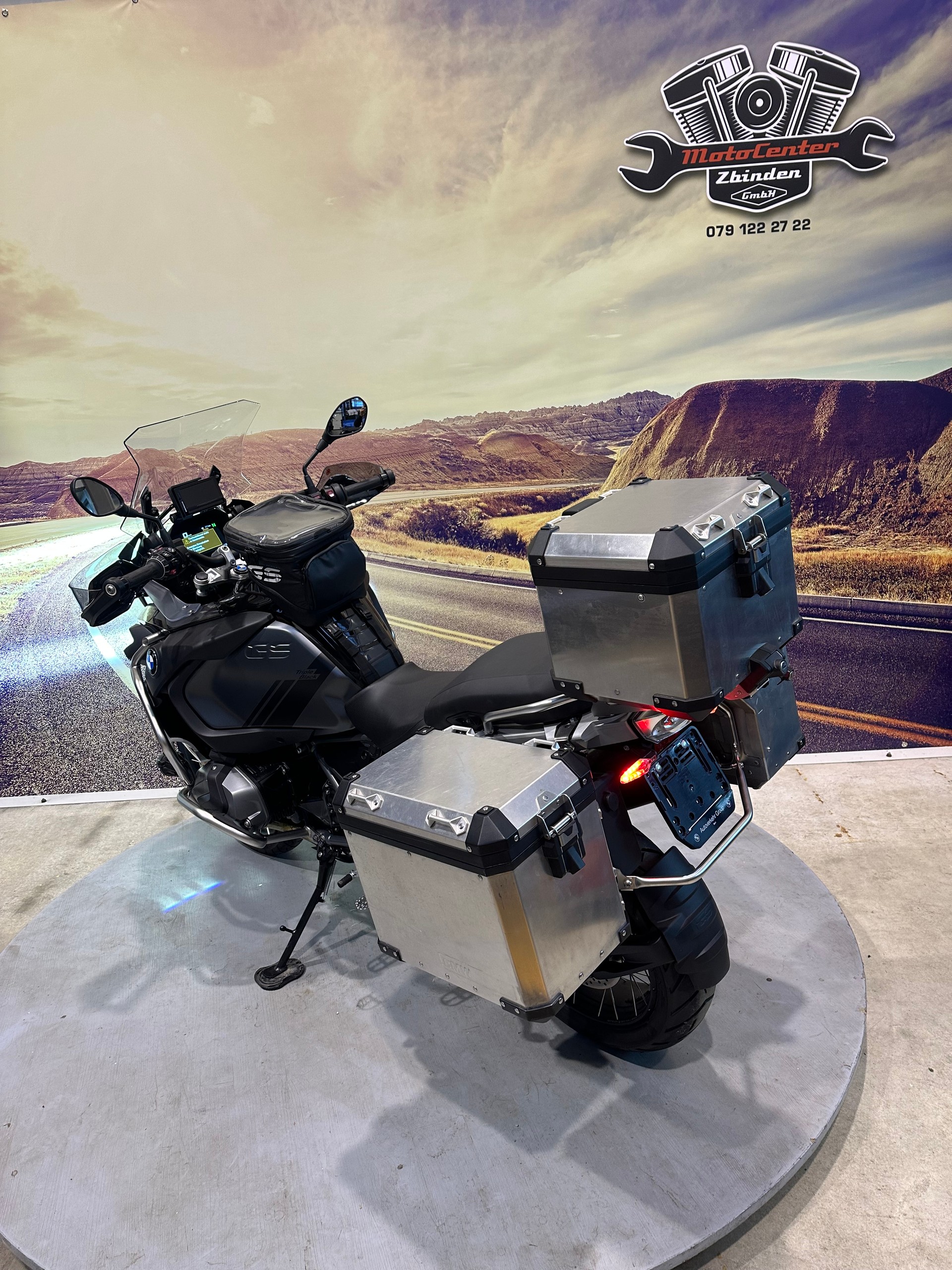 BMW R 1250 GS Adventure Triple Black LeoVince Auspuff mit Navi-image-5