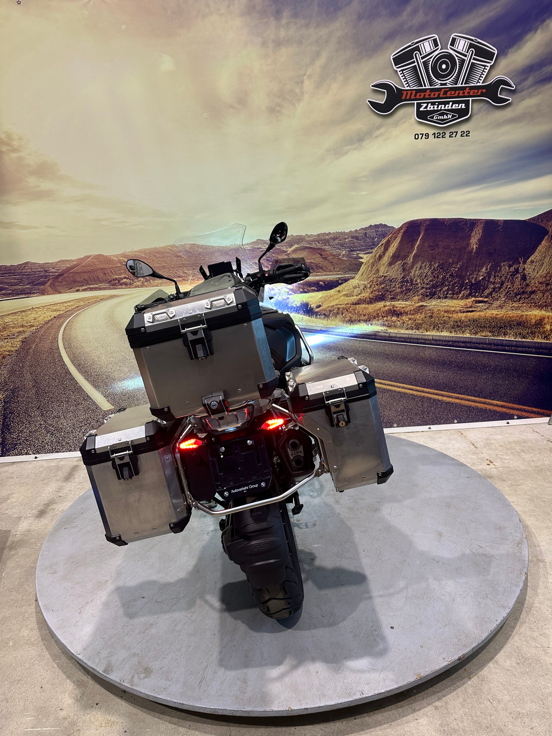 BMW R 1250 GS Adventure Triple Black LeoVince Auspuff mit Navi-image-7