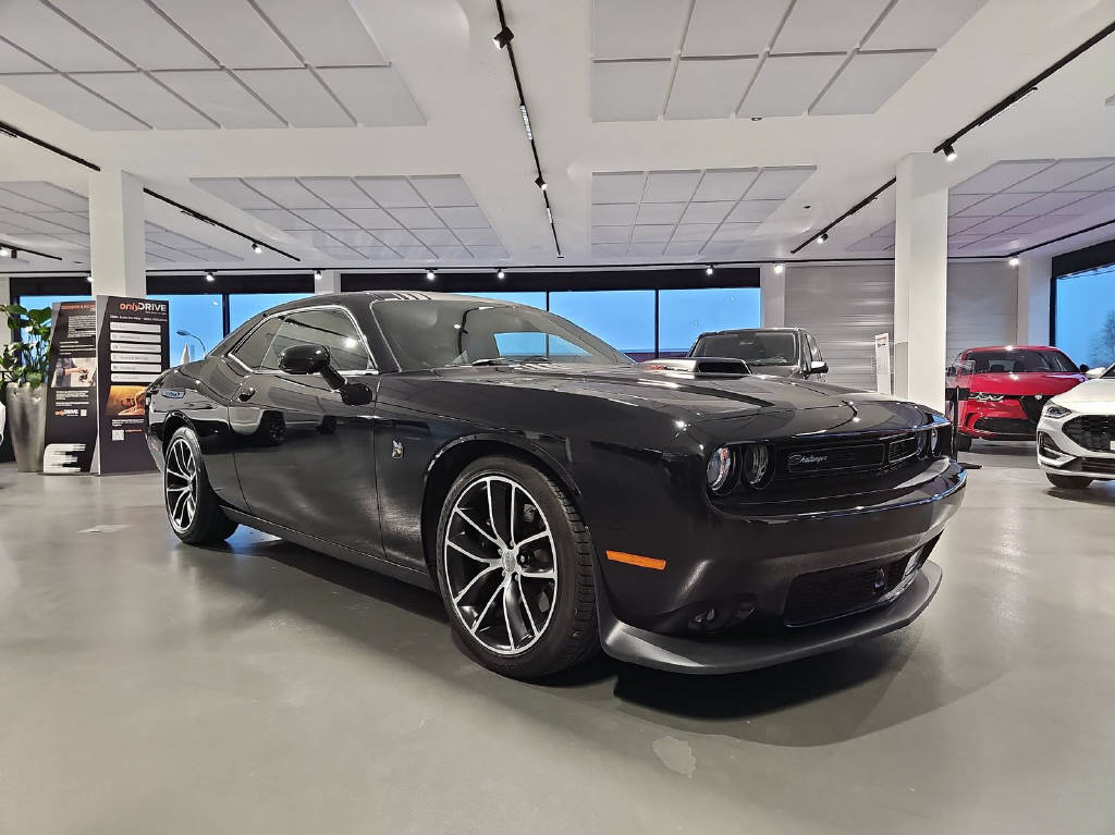 DODGE Challenger 6.4 V8 SRT HEMI "Shaker"-image-1