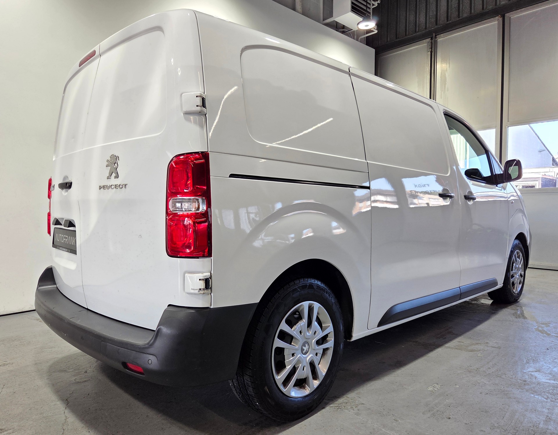PEUGEOT Expert Kaw. Standard 1.6 BlueHDi 95 Allure S/S-showroom-element-2