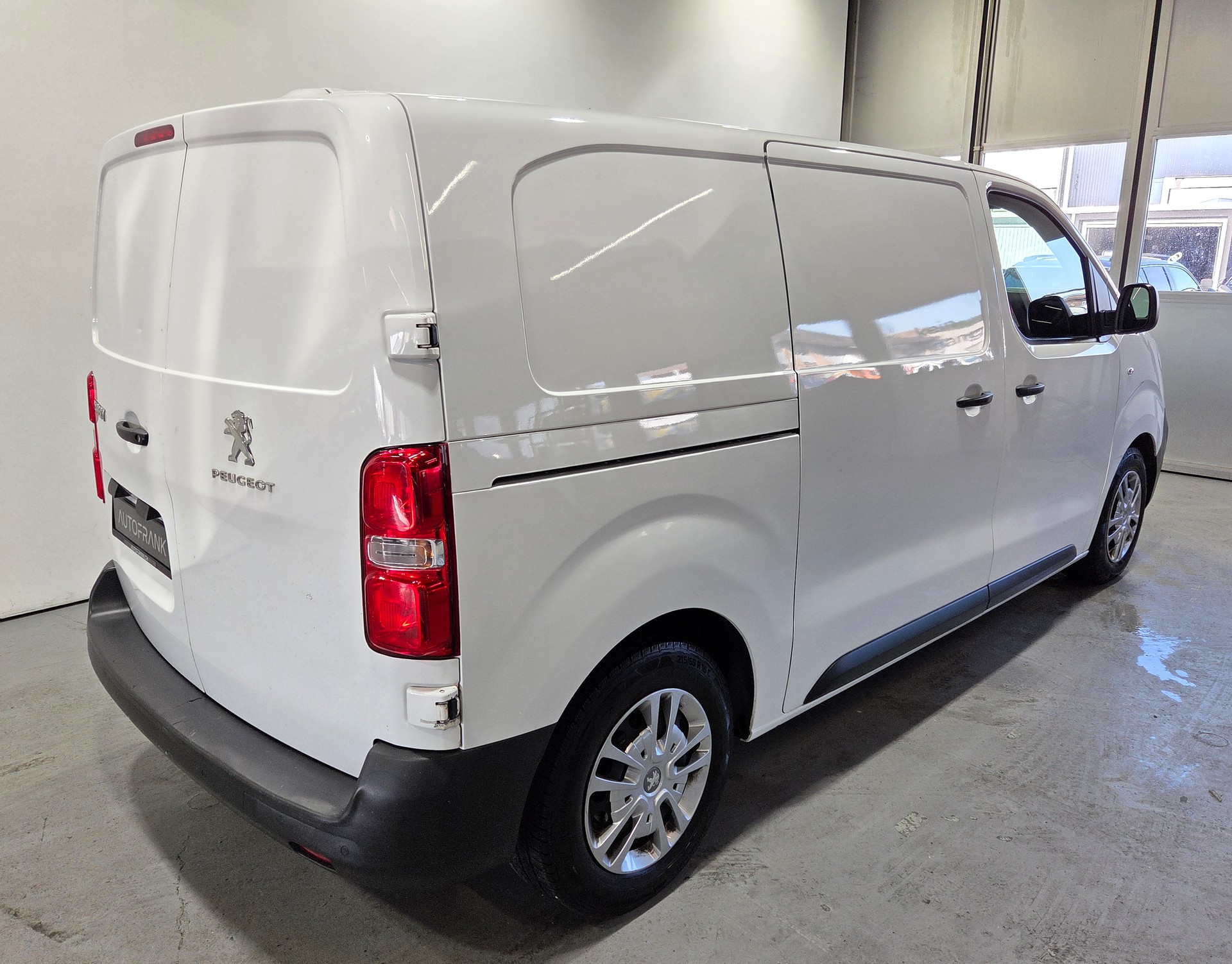 PEUGEOT Expert Kaw. Standard 1.6 BlueHDi 95 Allure S/S-image-13