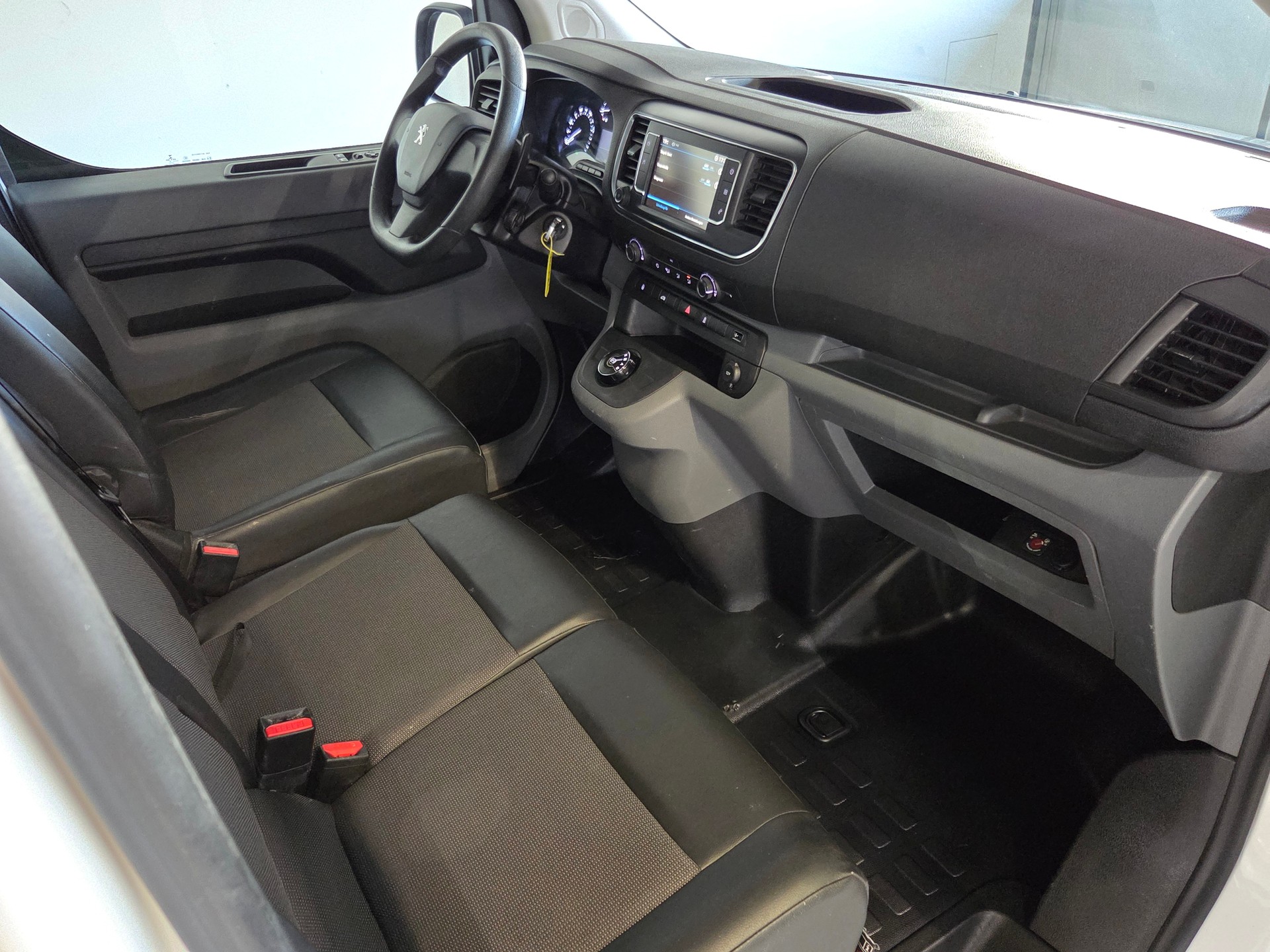 PEUGEOT Expert Kaw. Standard 1.6 BlueHDi 95 Allure S/S-image-14