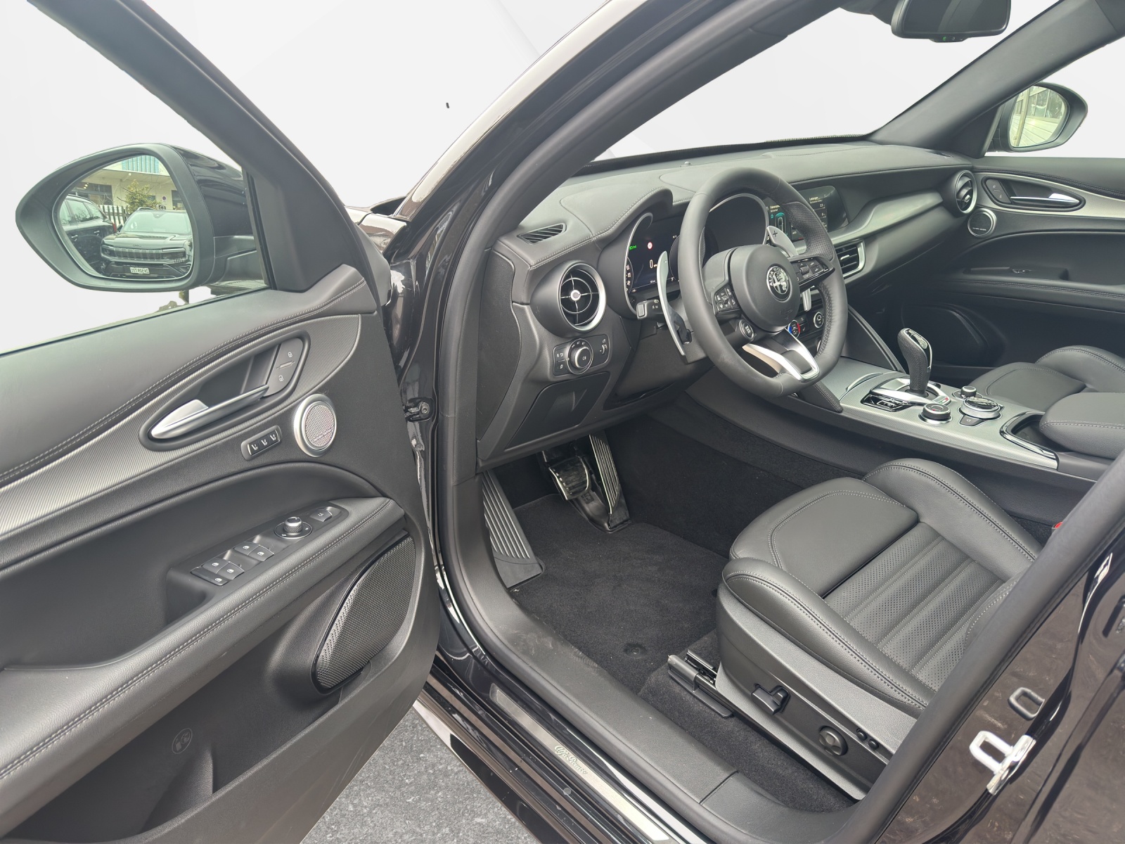 ALFA ROMEO Stelvio 2.0 Q4 280 Veloce-image-7