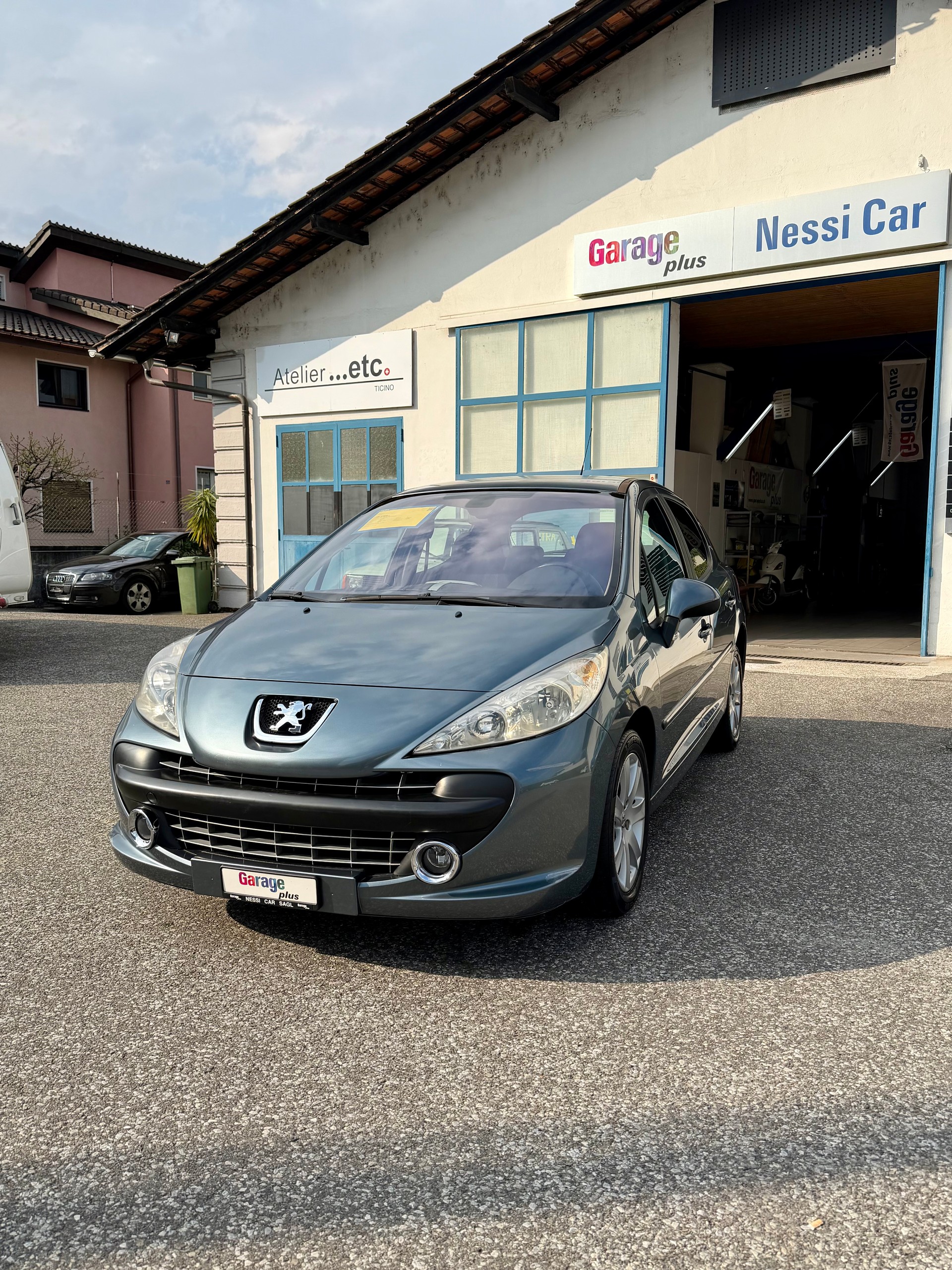 PEUGEOT 207 1.6 16V XS Premium