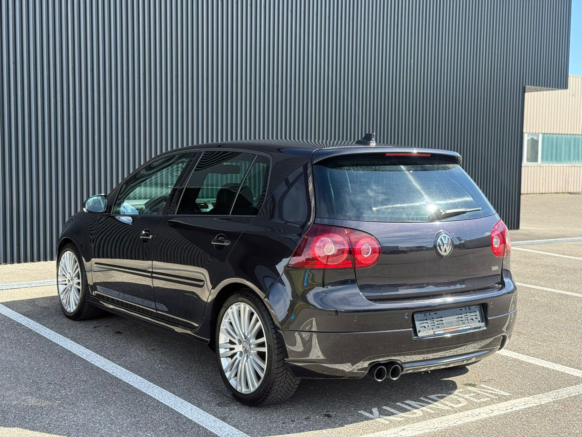 VW Golf 2.0 TFSI GTI Pirelli-image-5