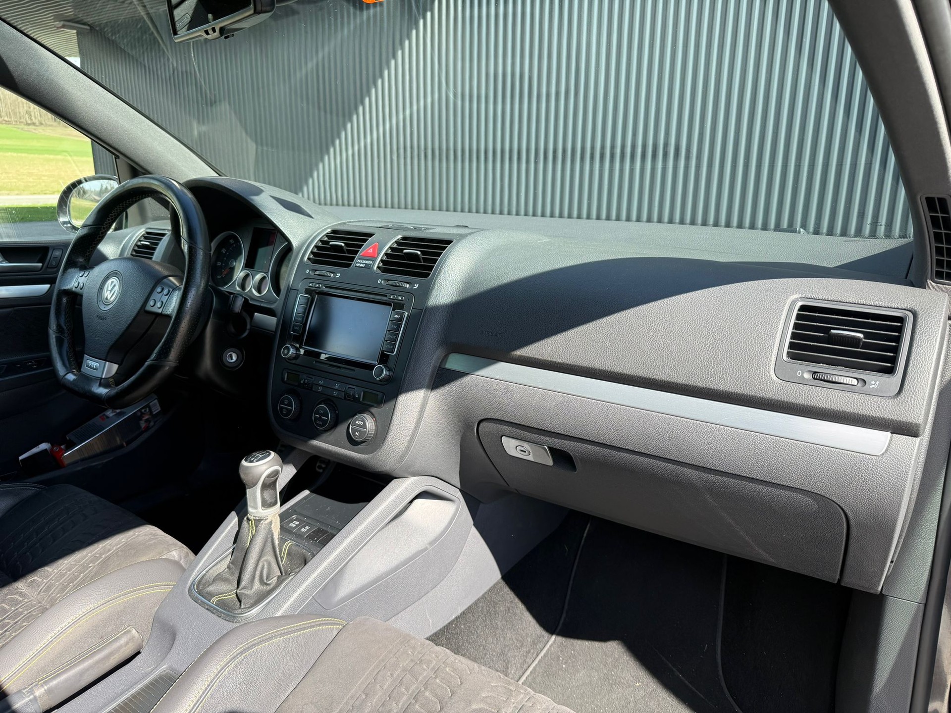 VW Golf 2.0 TFSI GTI Pirelli-image-10