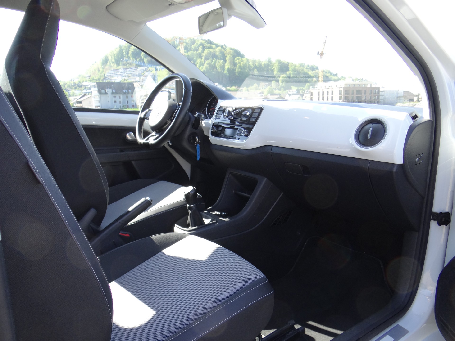 VW Up 1.0 white up-image-20