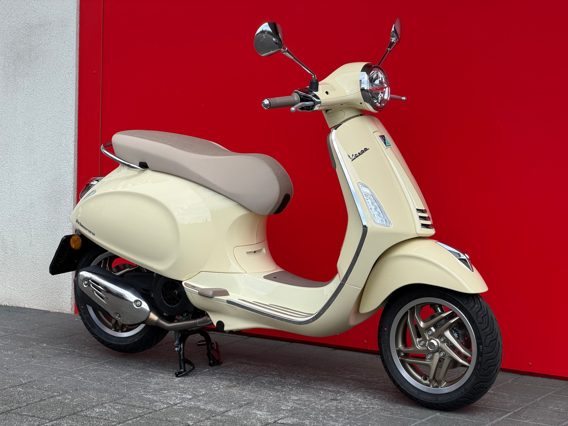 PIAGGIO Vespa 125 Primavera S MY26-image-4