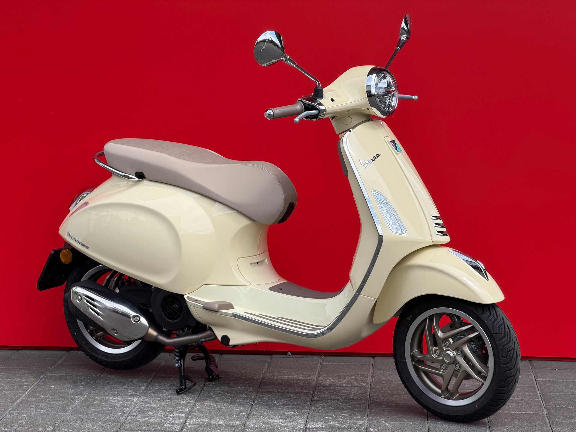 PIAGGIO Vespa 125 Primavera S MY26-image-1