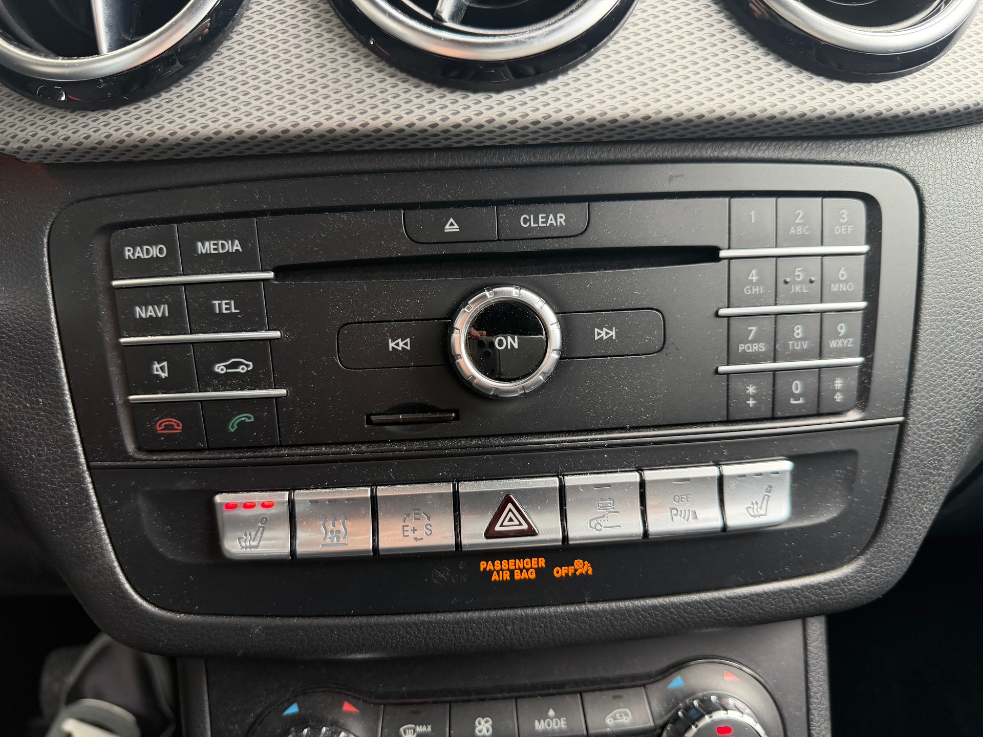 MERCEDES-BENZ B Electric Drive Urban-image-11