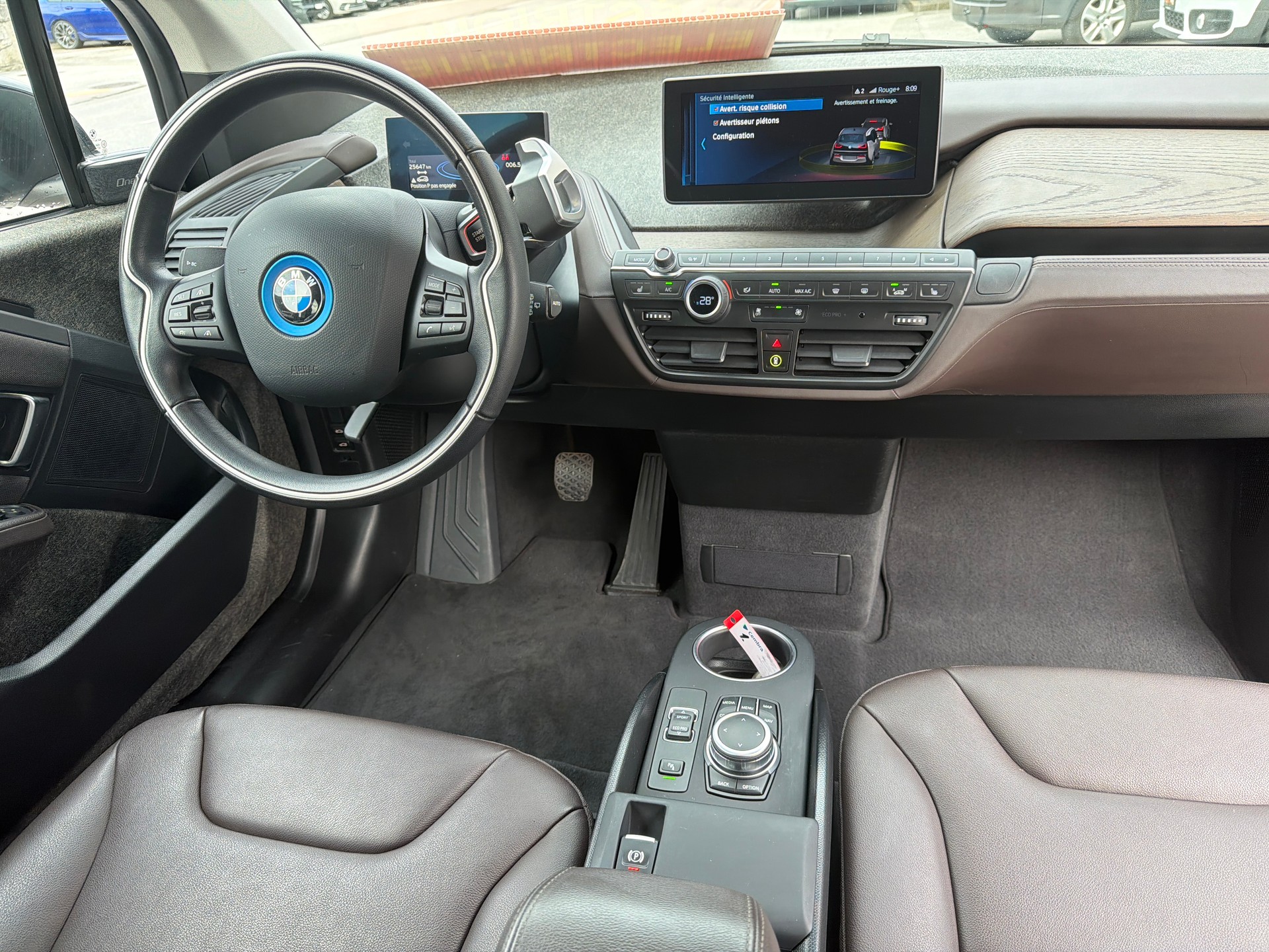 BMW i3s (120Ah) Unique Forever Edition-image-17