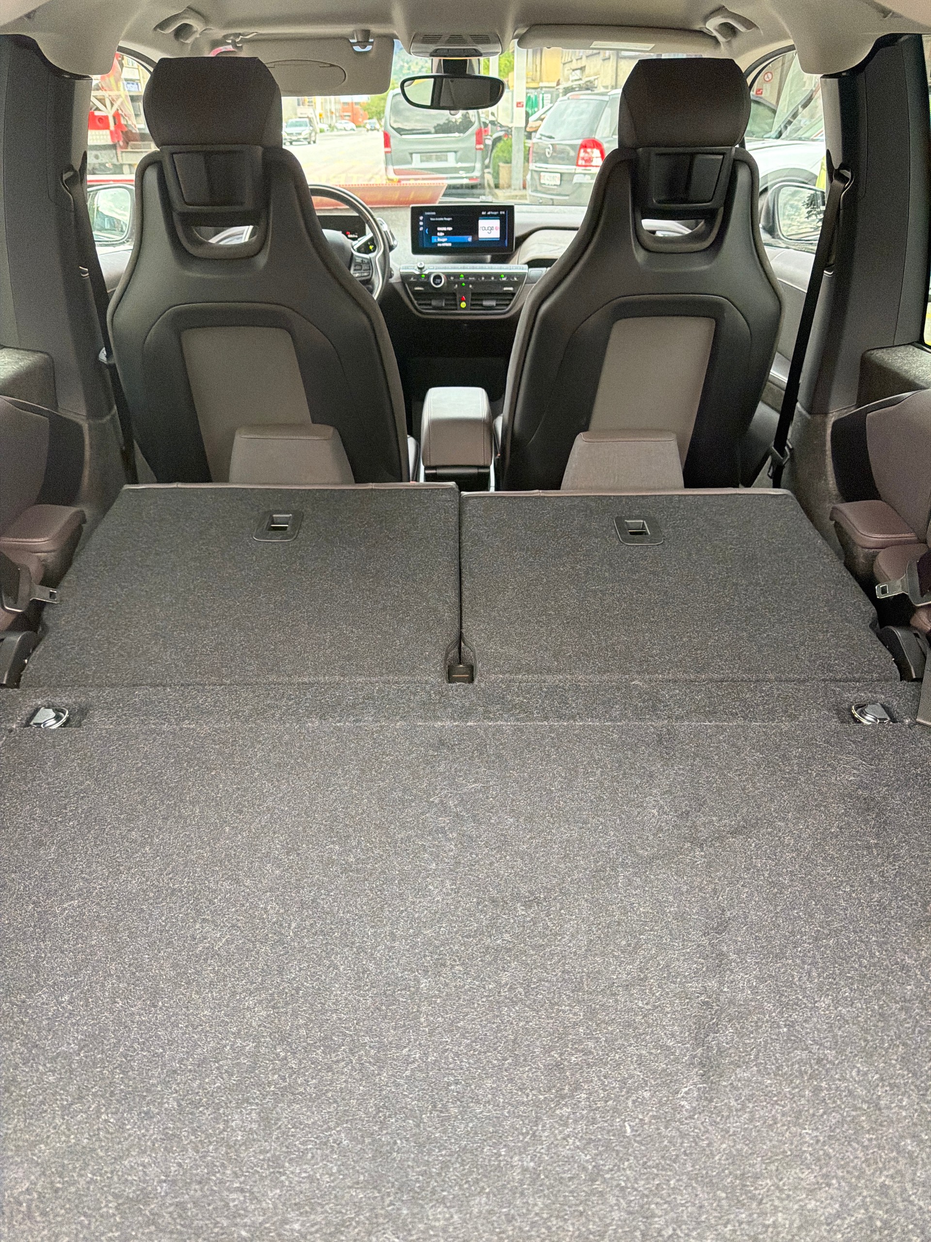 BMW i3s (120Ah) Unique Forever Edition-image-25