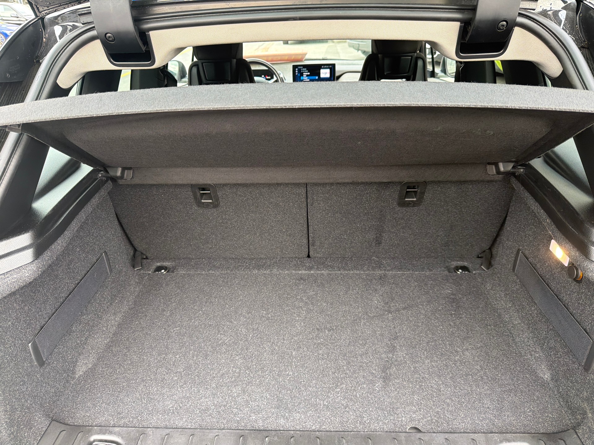 BMW i3s (120Ah) Unique Forever Edition-image-24