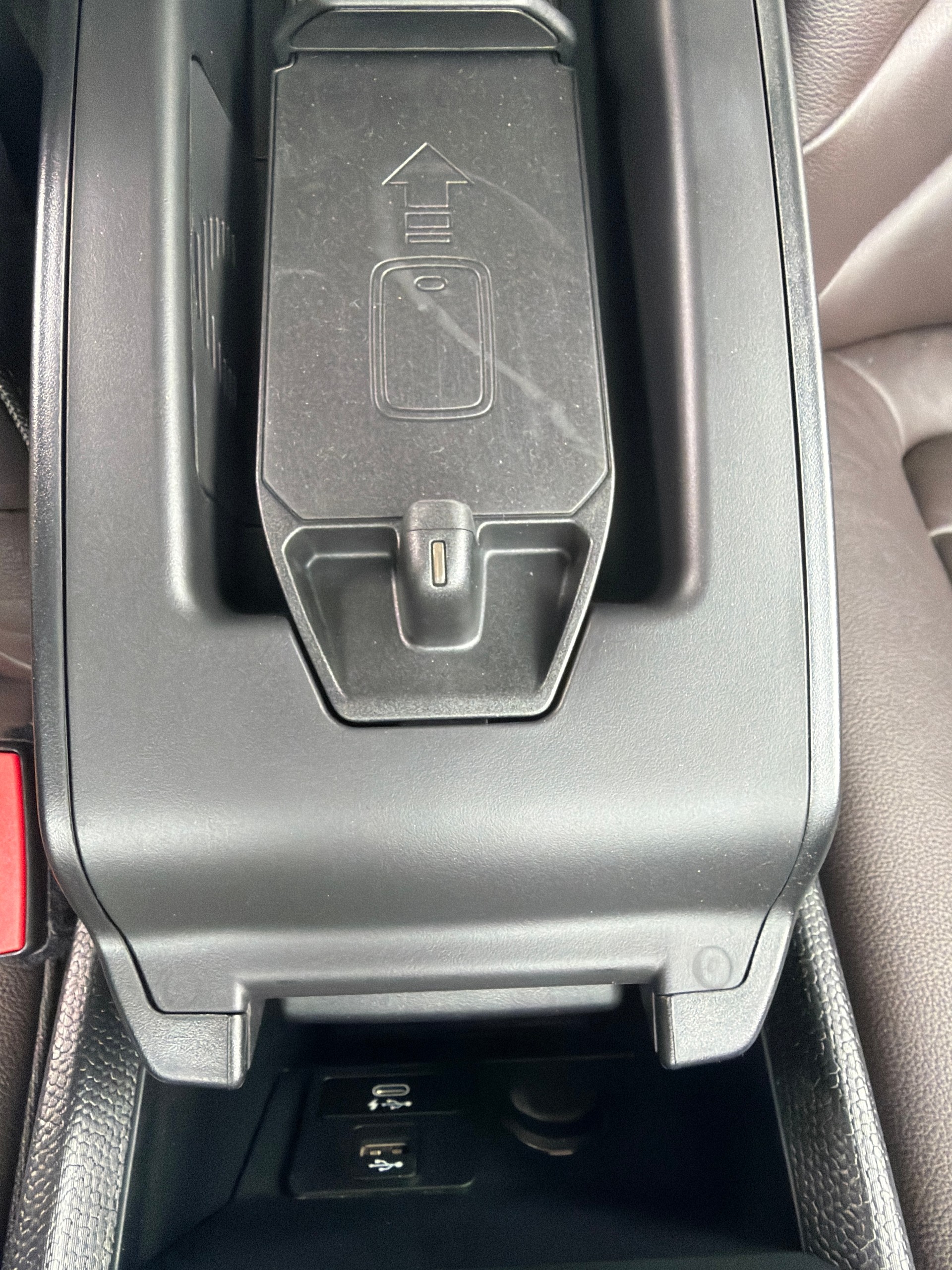 BMW i3s (120Ah) Unique Forever Edition-image-21