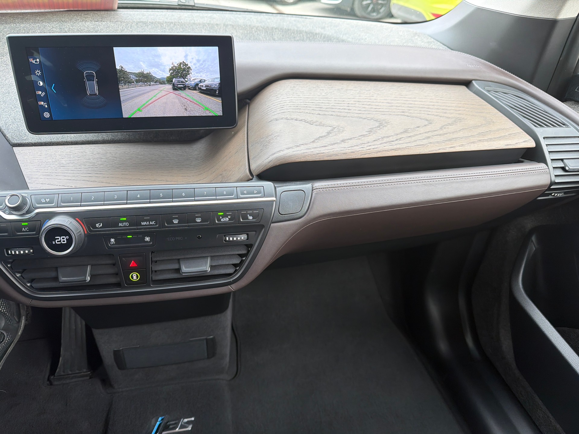 BMW i3s (120Ah) Unique Forever Edition-image-10