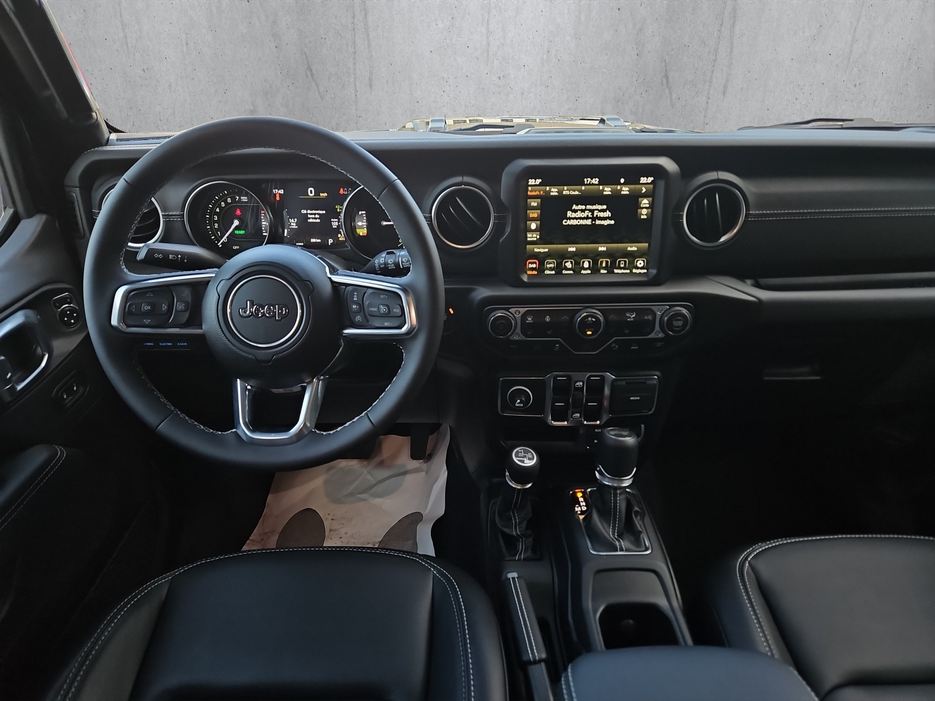 JEEP WRANGLER 4xe 2.0 380cv Sahara-image-8