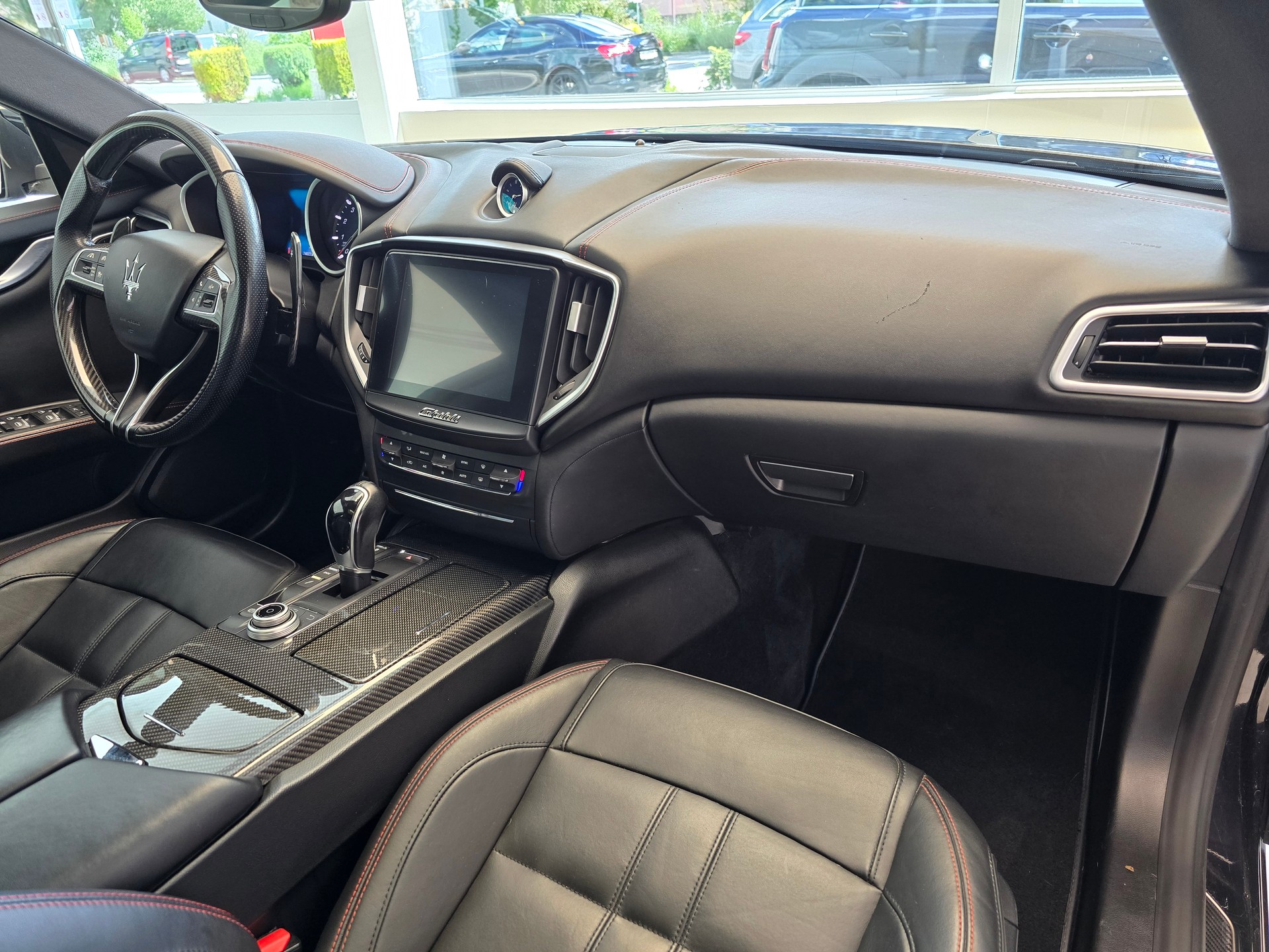 MASERATI Ghibli S Q4 3.0 V6 Automatica-image-12