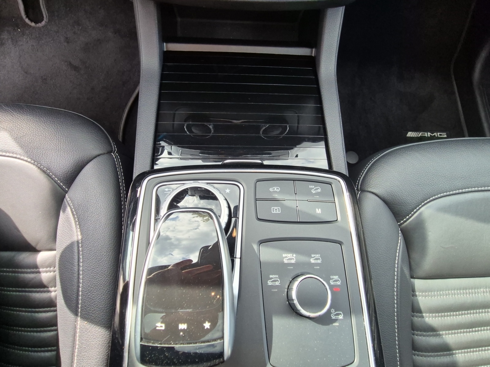 MERCEDES-BENZ GLE Coupé 400 4Matic-image-10