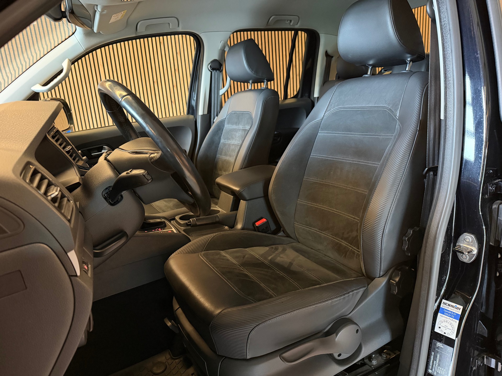 VW Amarok DKab. Pick-up 3.0 TDI 204 Canyon 4m-image-16